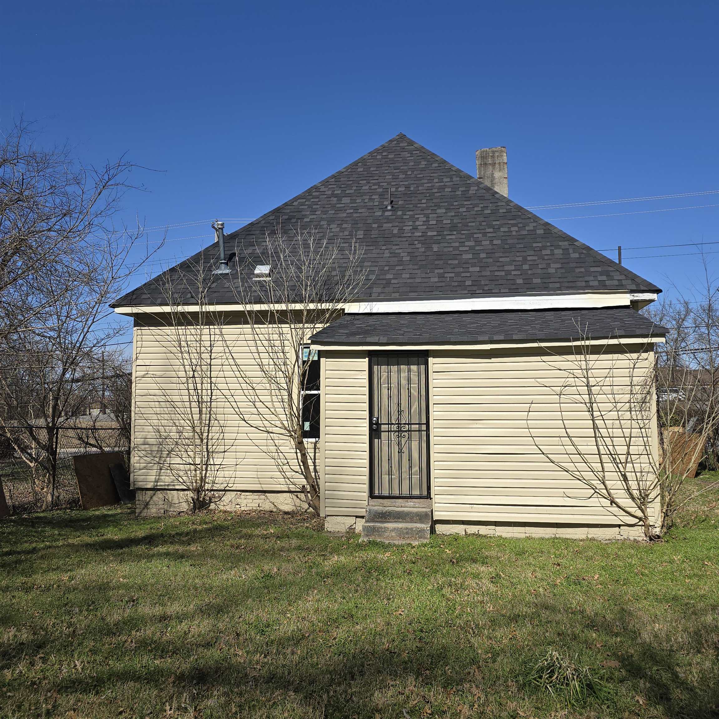385 Walker Ave Property Photo 2