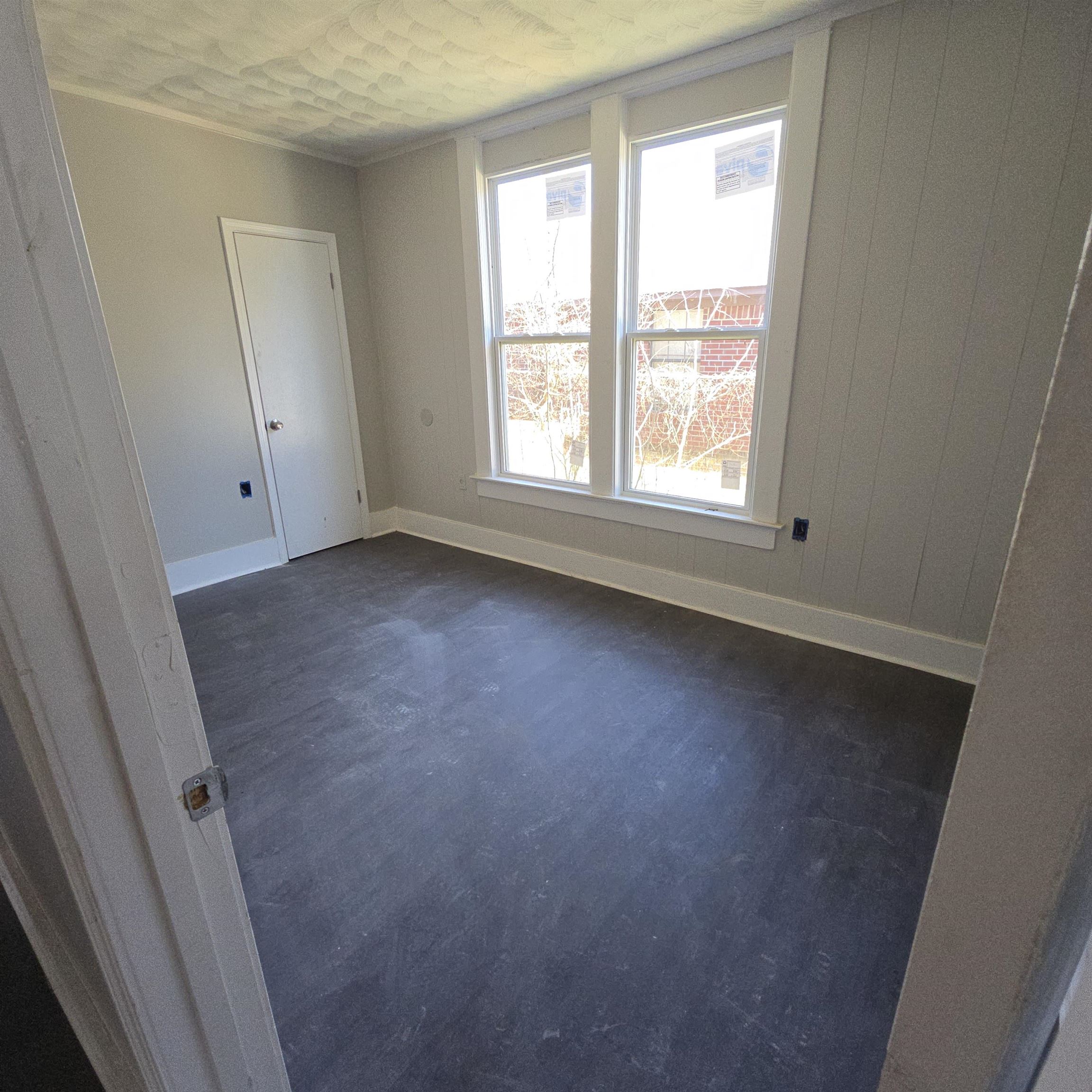 385 Walker Ave Property Photo 5