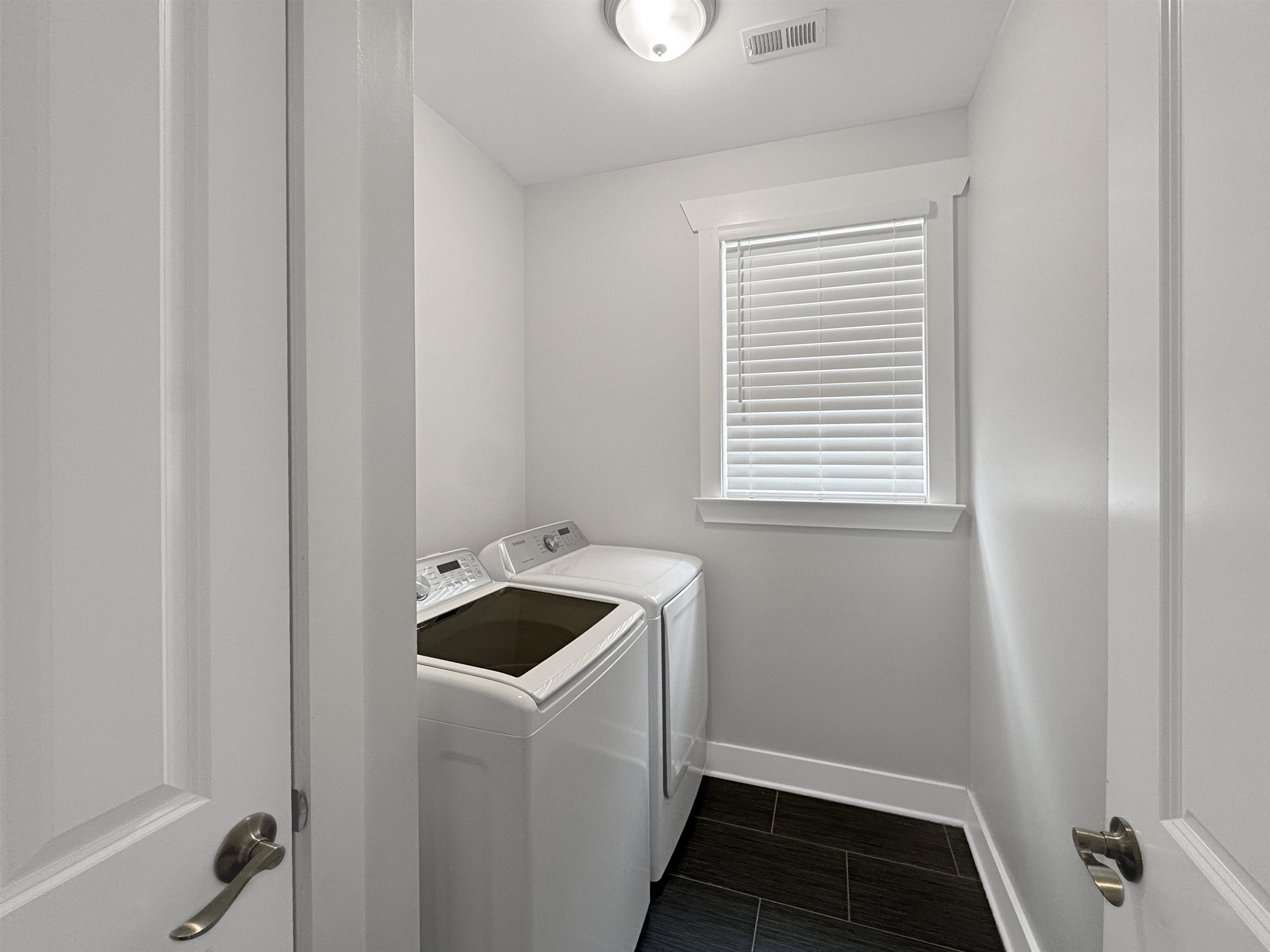 1805 Glenview Ave Property Photo 17