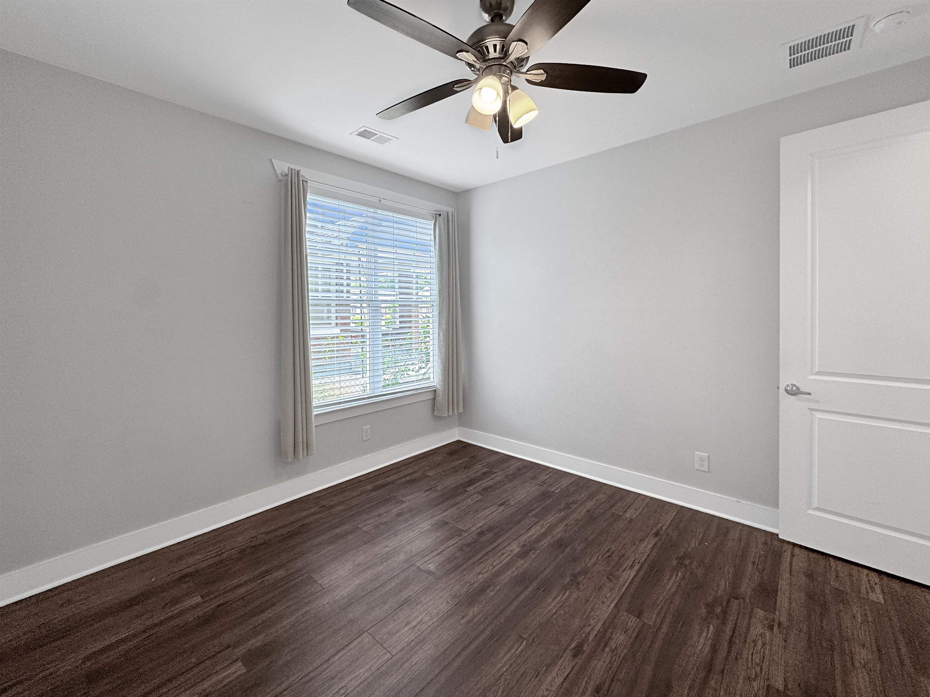 1805 Glenview Ave Property Photo 27
