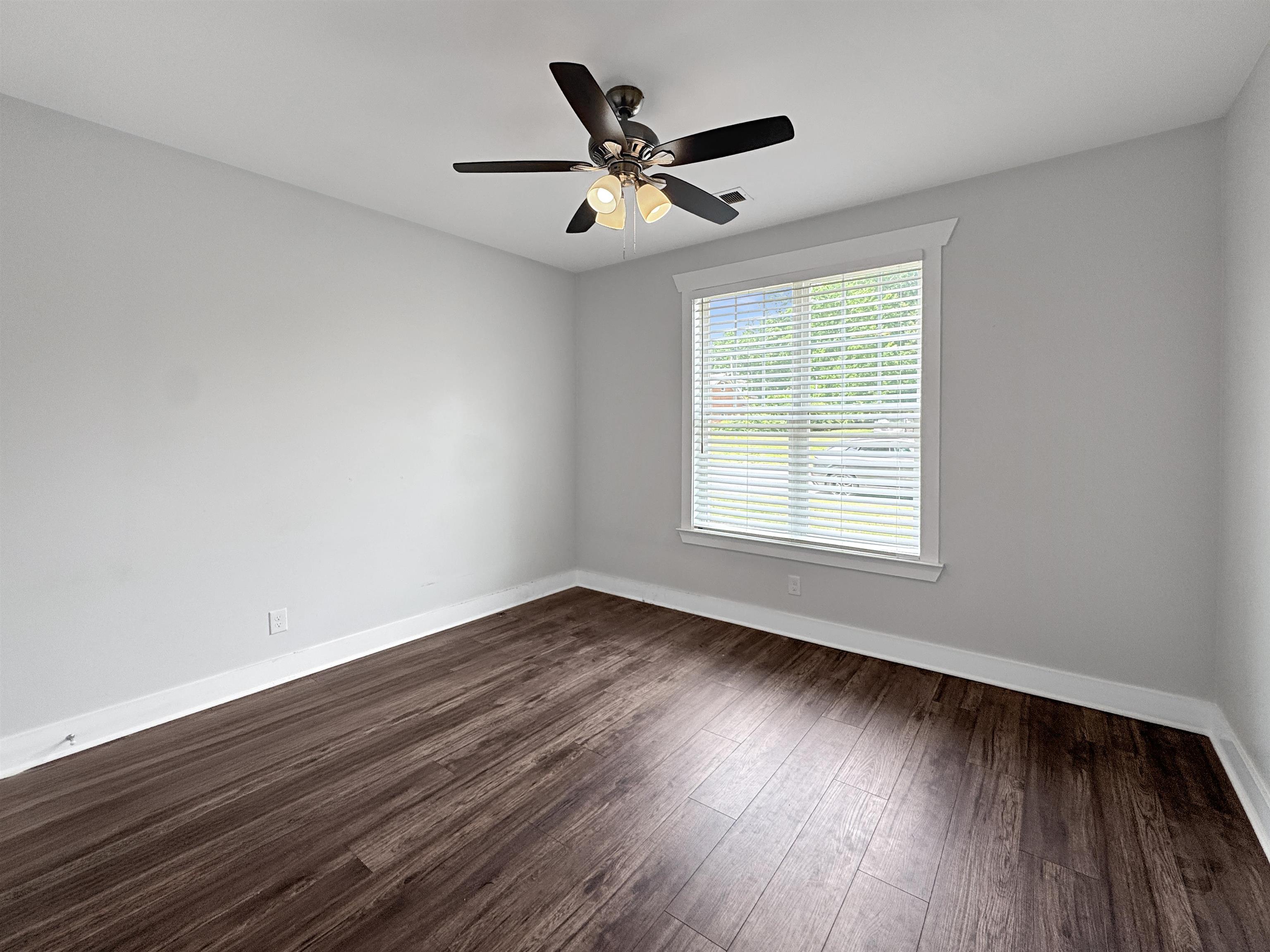 1805 Glenview Ave Property Photo 32