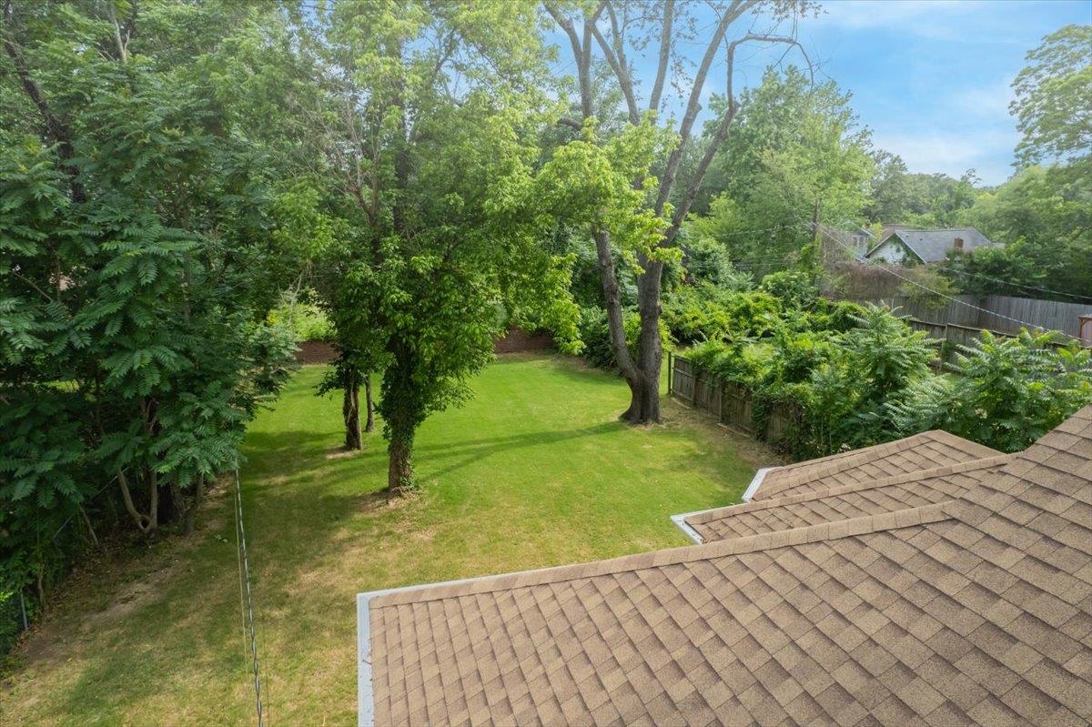 1805 Glenview Ave Property Photo 37
