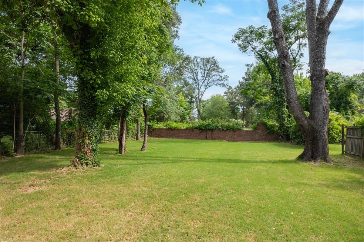 1805 Glenview Ave Property Photo 38