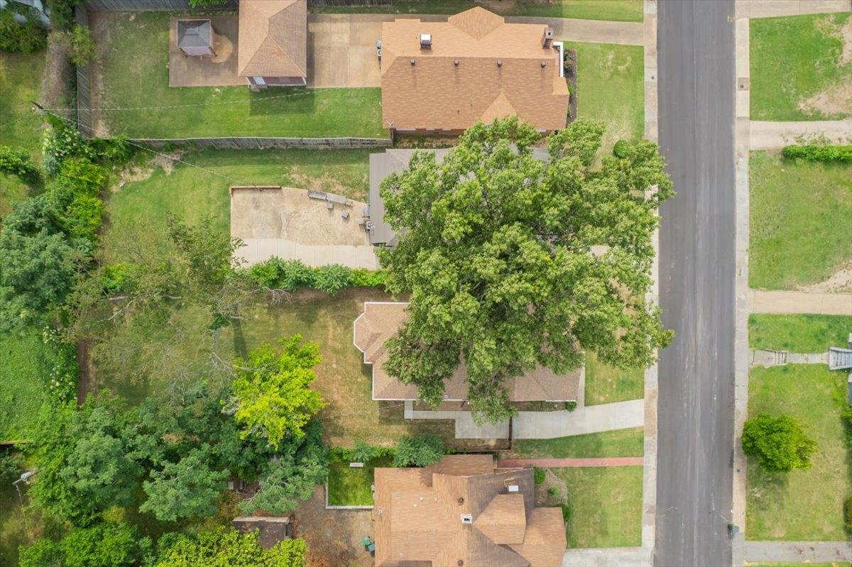 1805 Glenview Ave Property Photo 39