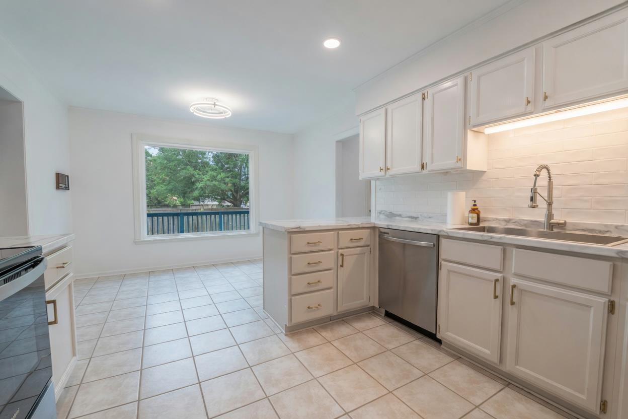 2063 Dalkeith Dr Property Photo 12