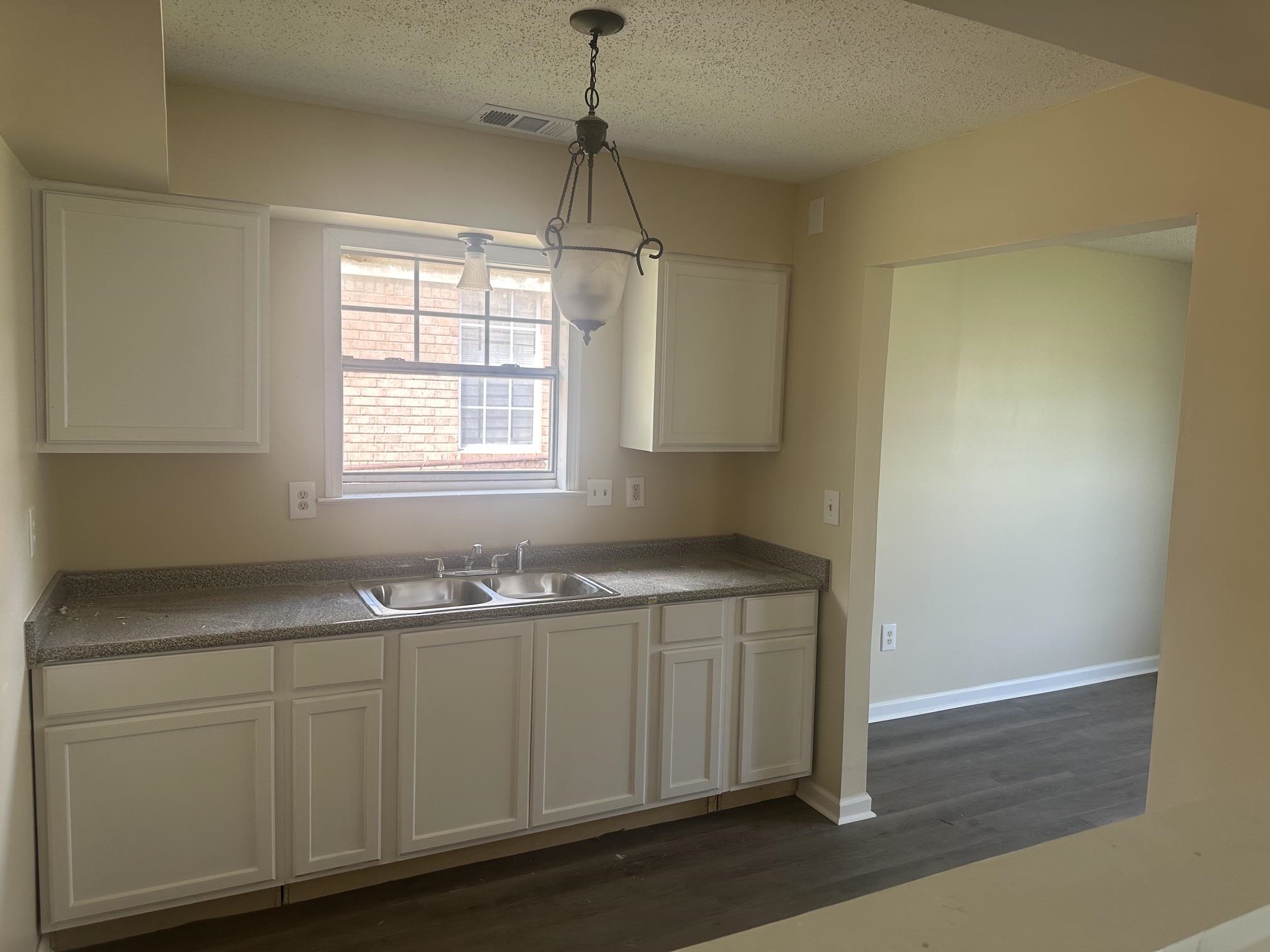4109 Knob Dr Property Photo 6