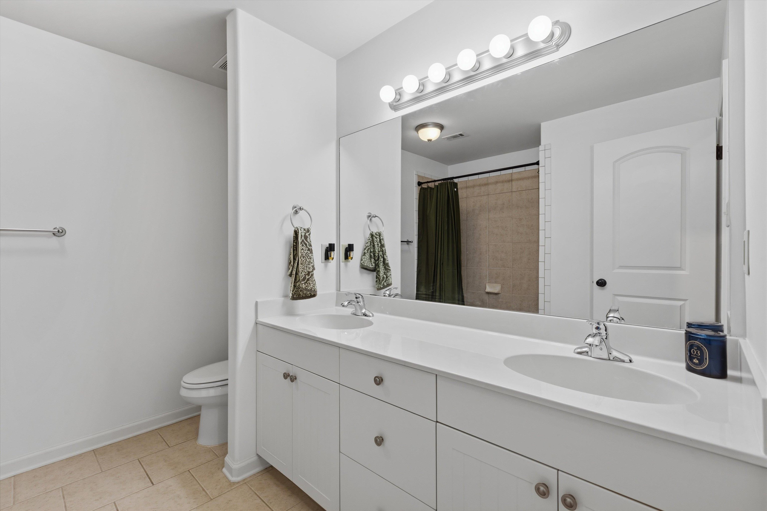 1644 Brackenshire Ln Property Photo 29