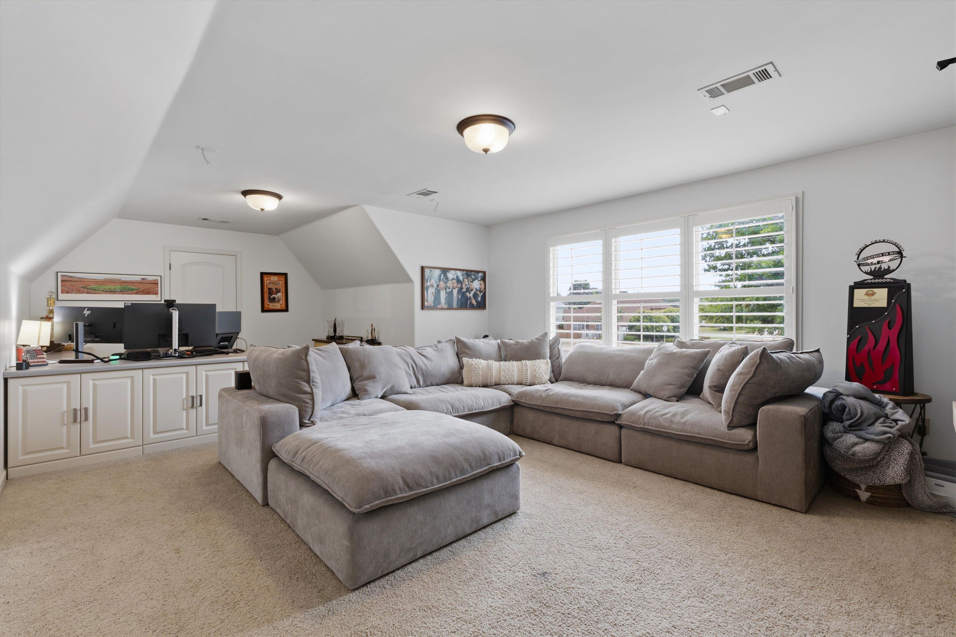 1644 Brackenshire Ln Property Photo 35