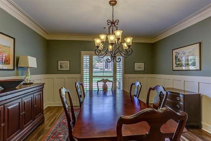 2520 Fox Hill Dr Property Photo 4
