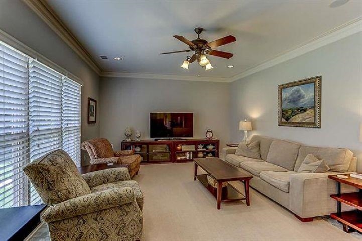 2520 Fox Hill Dr Property Photo 13