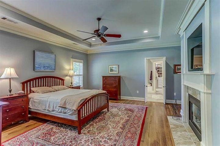 2520 Fox Hill Dr Property Photo 16
