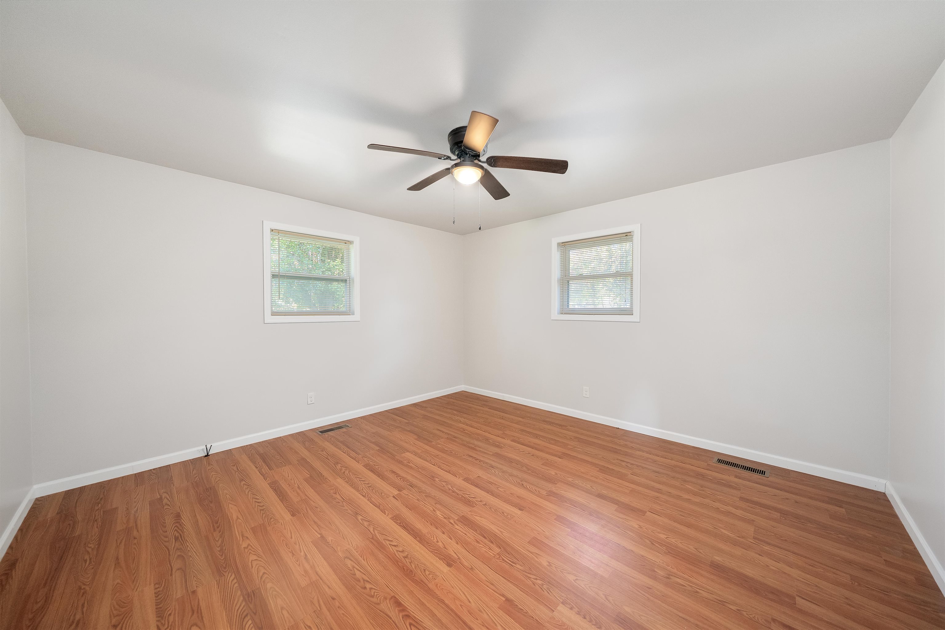 1070 Pine Top Rd Property Photo 5