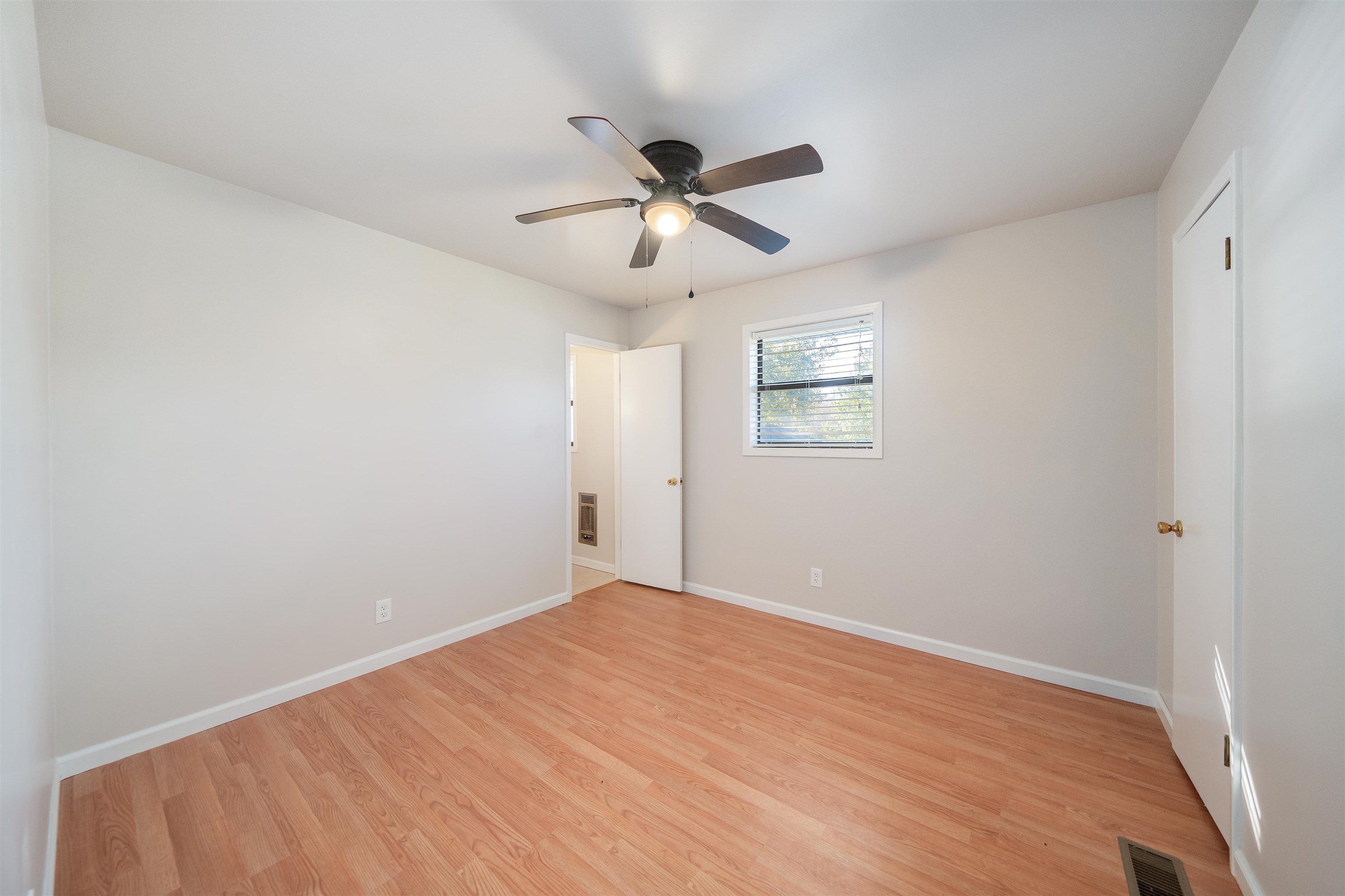 1070 Pine Top Rd Property Photo 7