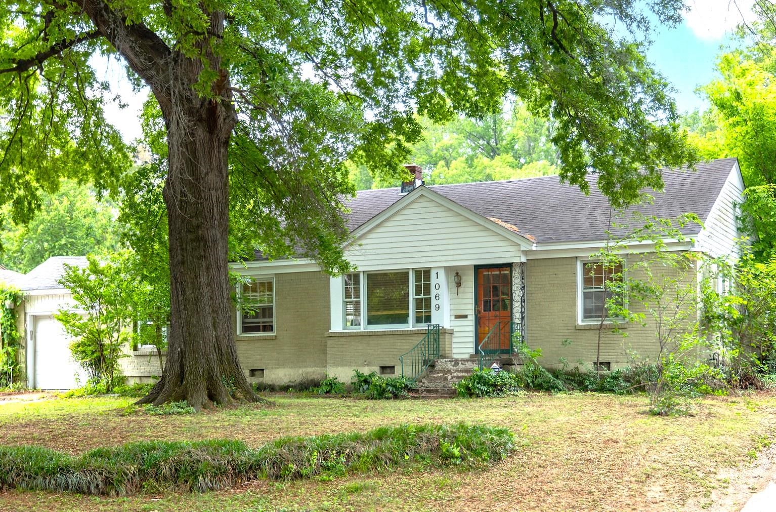 1069 Tatum Dr Property Photo 1