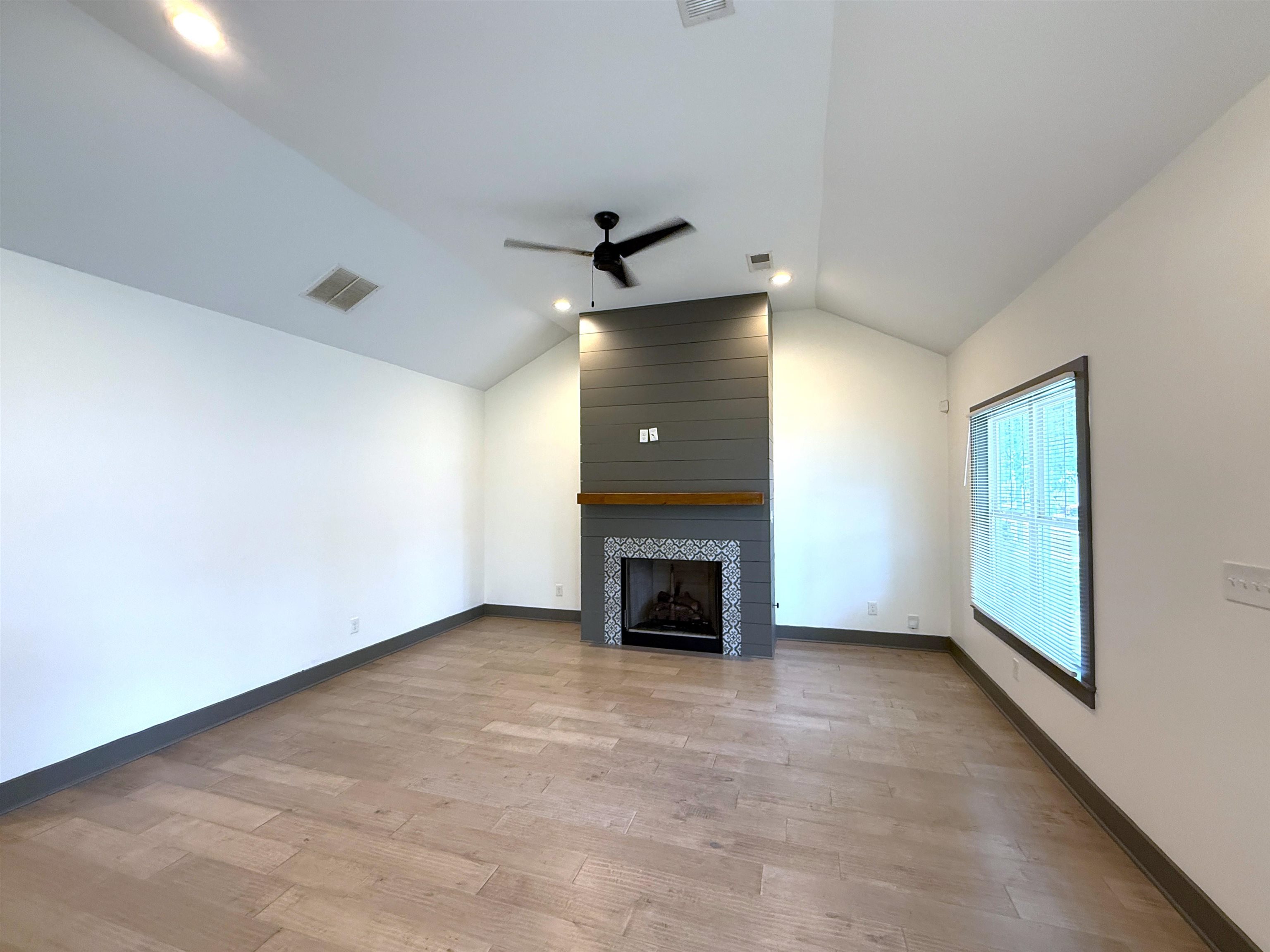 4948 Wilburn Ave Property Photo 3