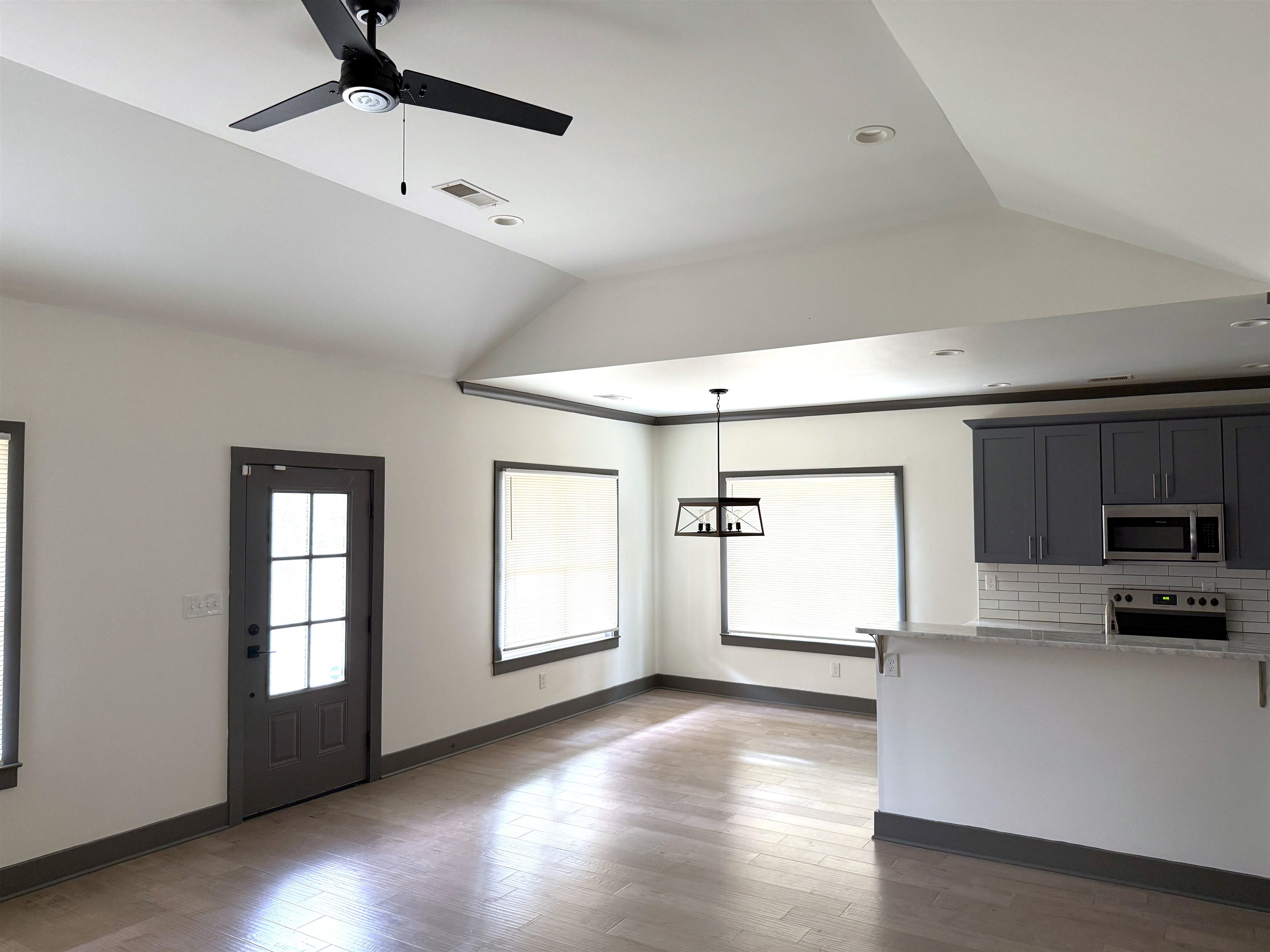 4948 Wilburn Ave Property Photo 4