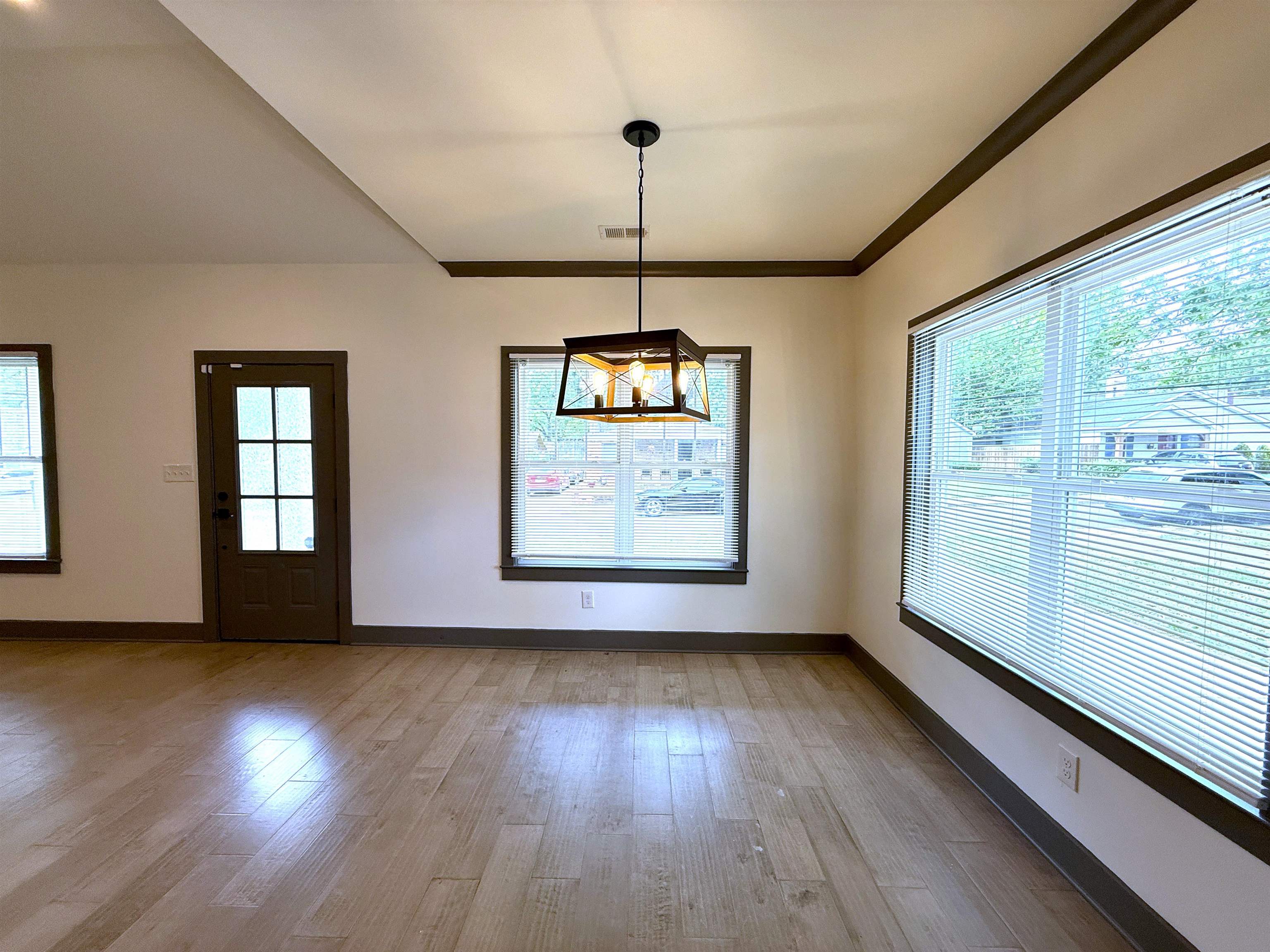 4948 Wilburn Ave Property Photo 7
