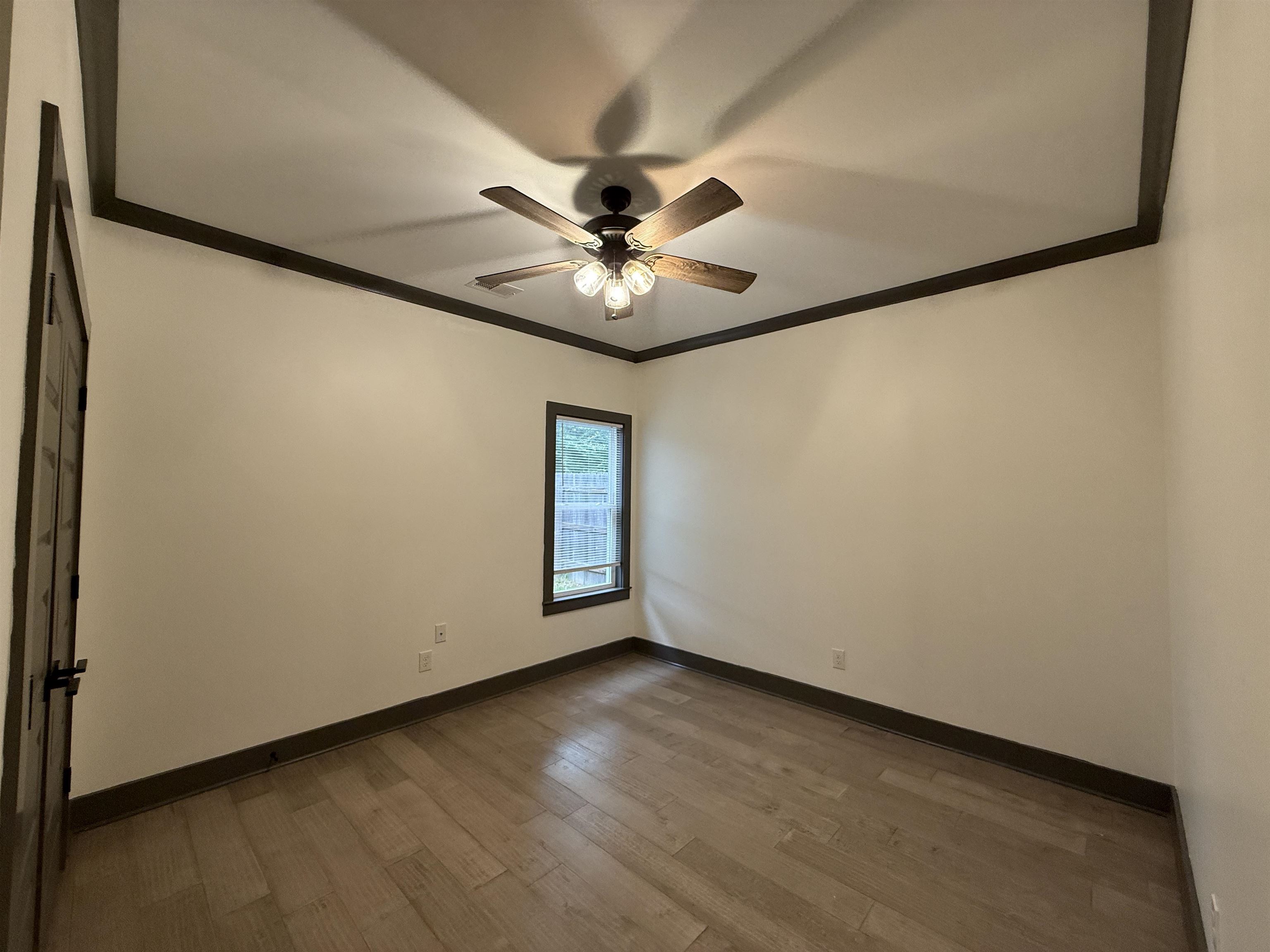 4948 Wilburn Ave Property Photo 17