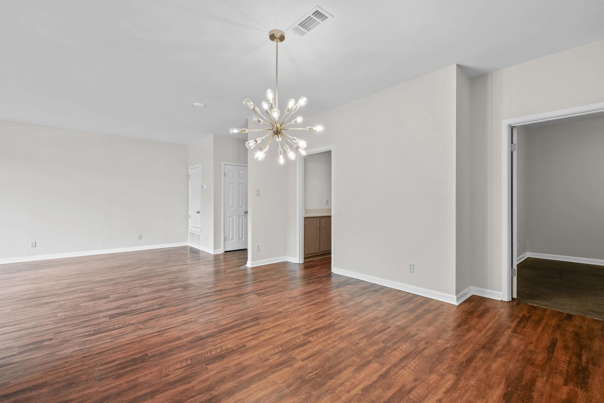 2277 Union Ave 103 Property Photo 14