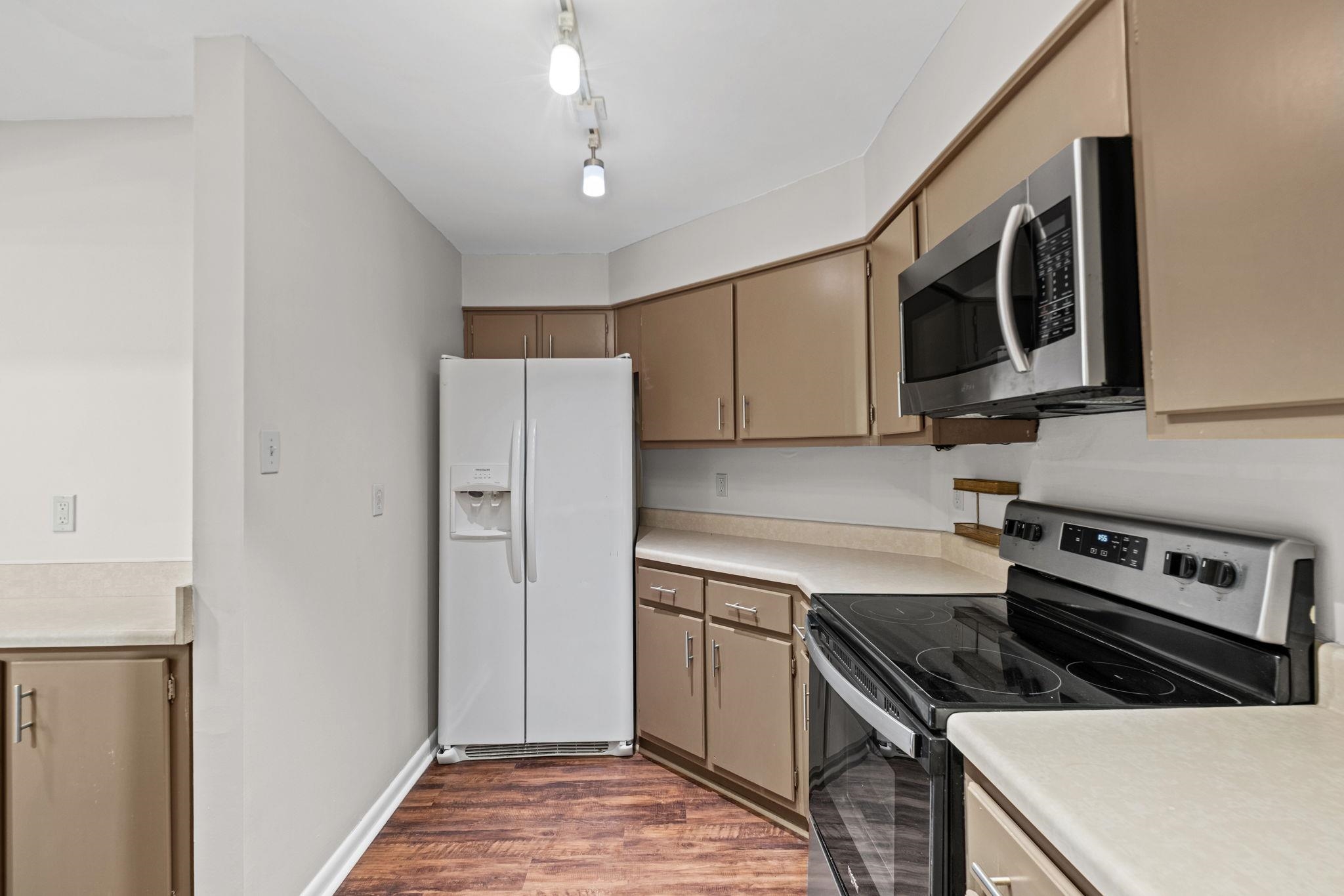 2277 Union Ave 103 Property Photo 16