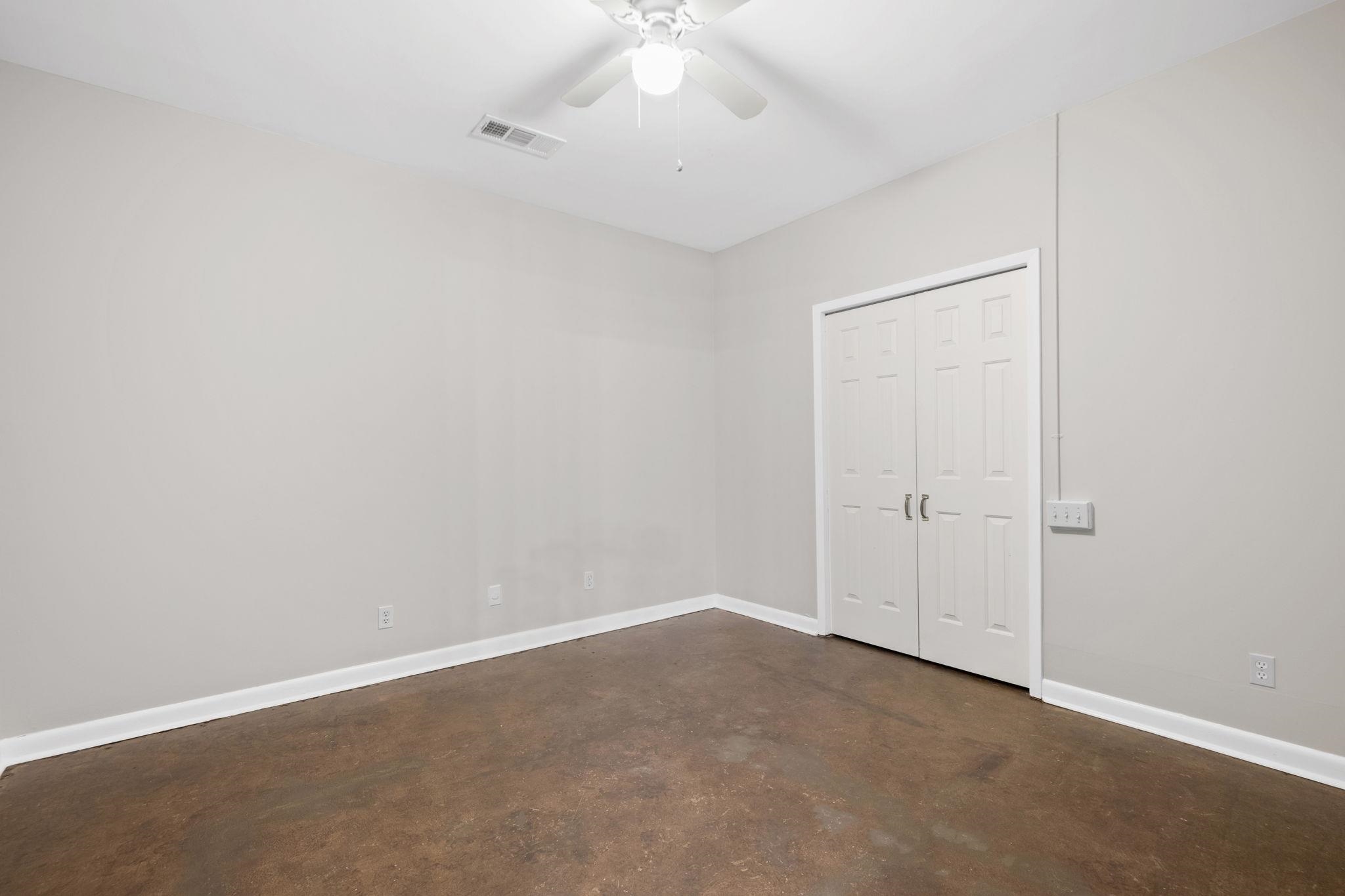 2277 Union Ave 103 Property Photo 23