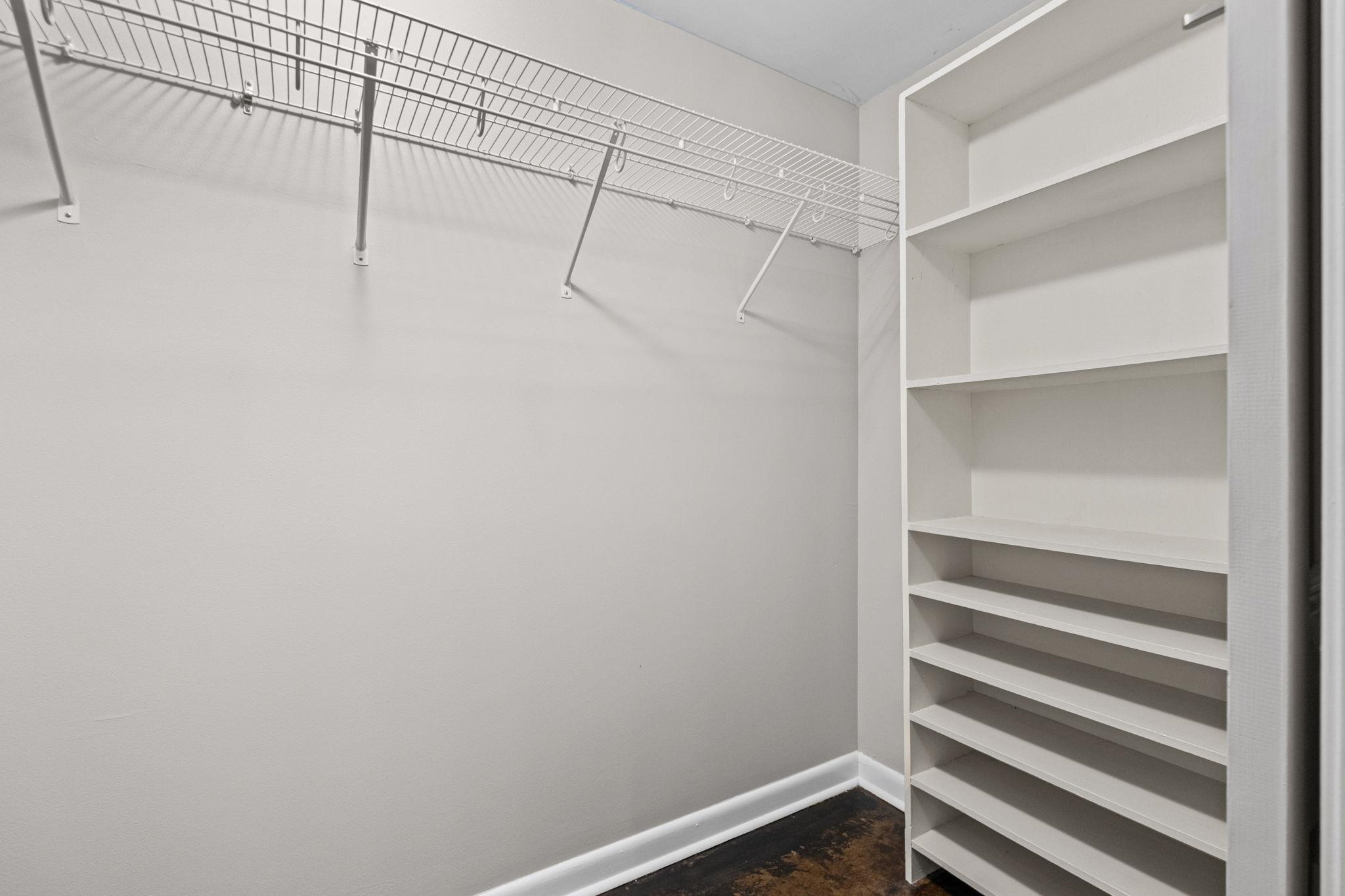 2277 Union Ave 103 Property Photo 27
