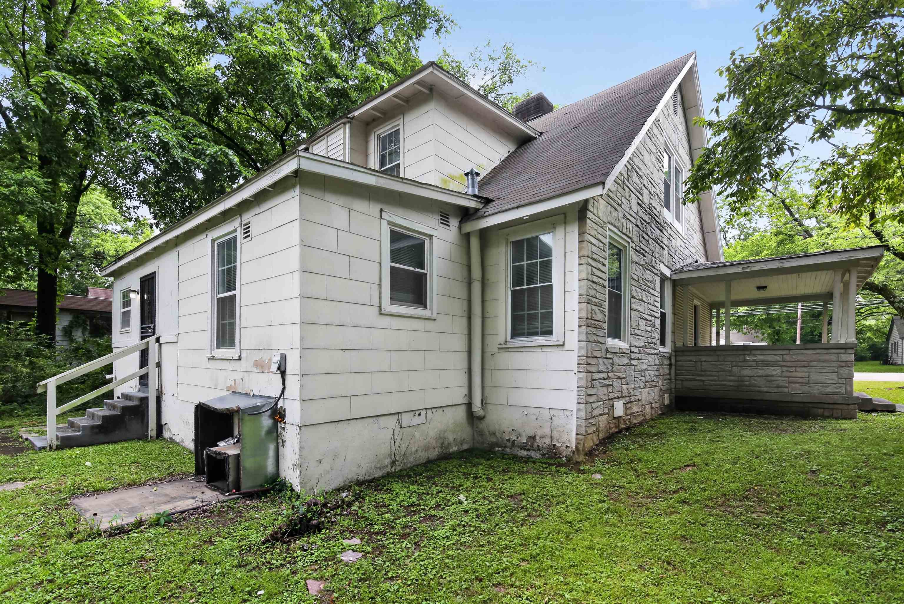 1841 James Rd Property Photo 5