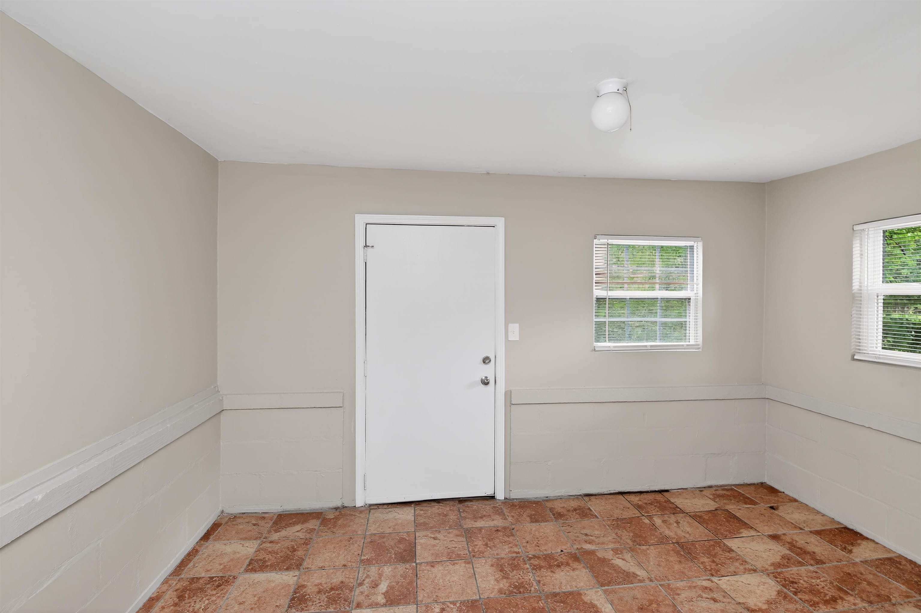 1841 James Rd Property Photo 9