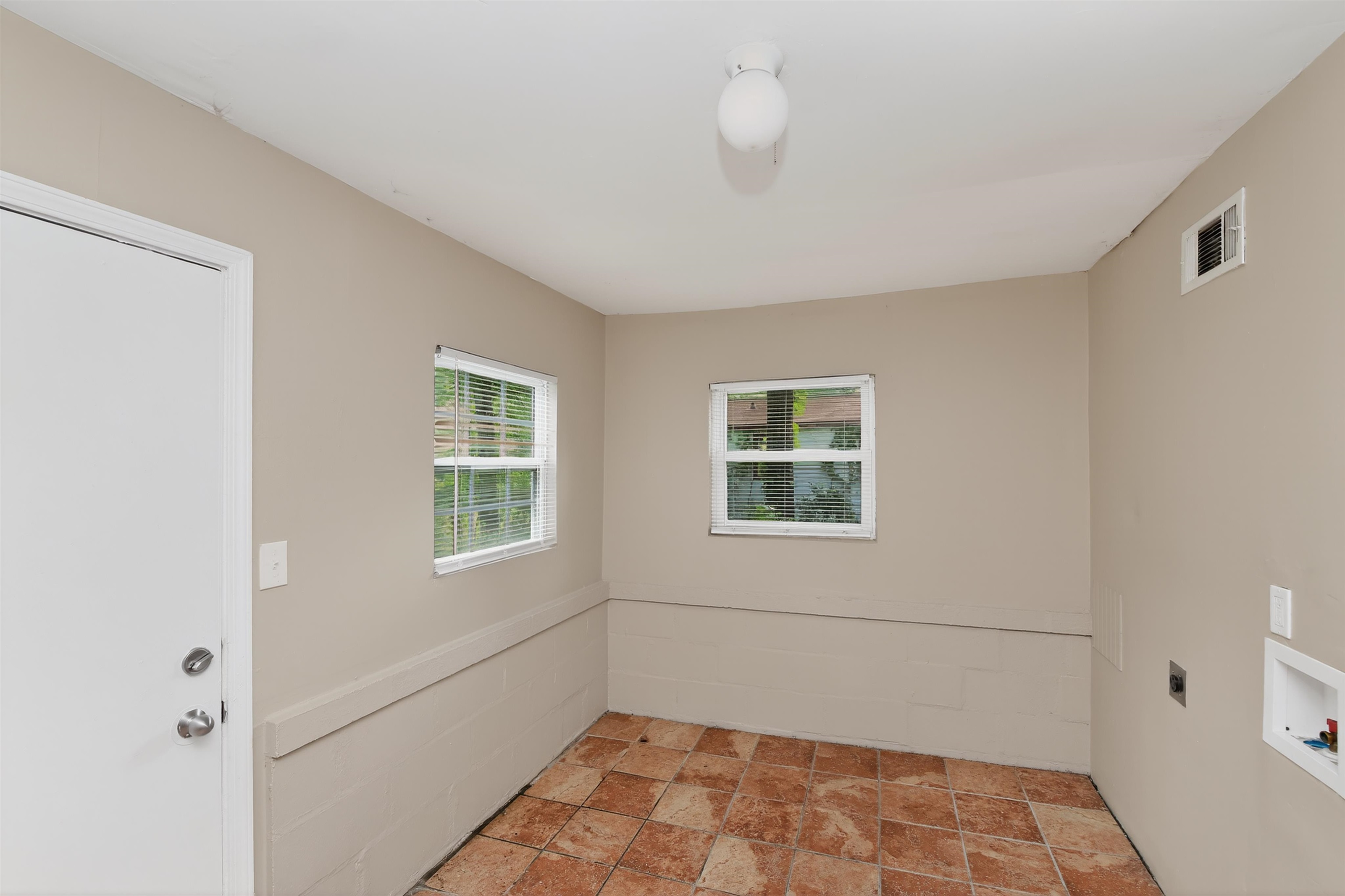 1841 James Rd Property Photo 34