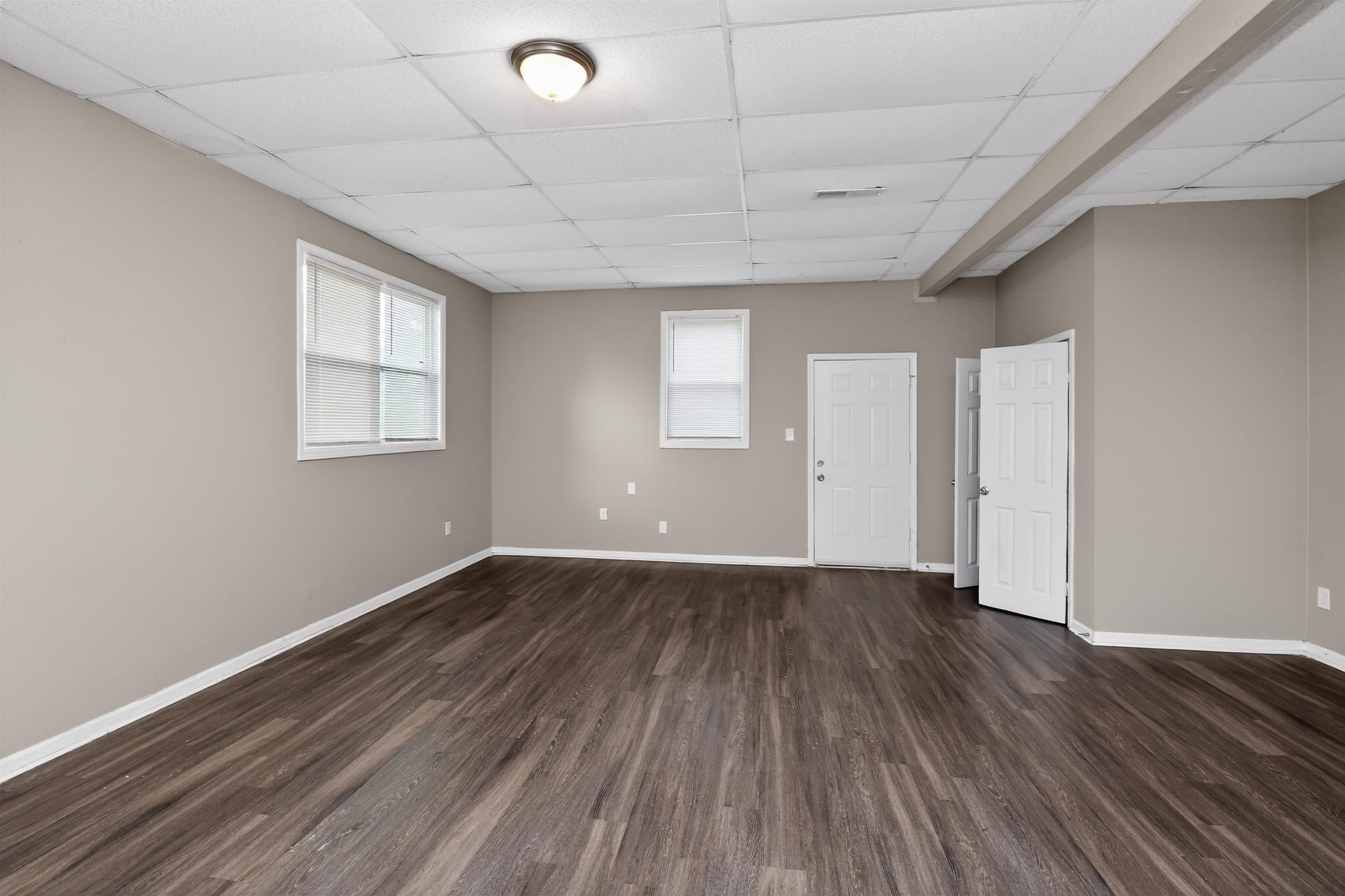 3837 Voltaire Ave Property Photo 10