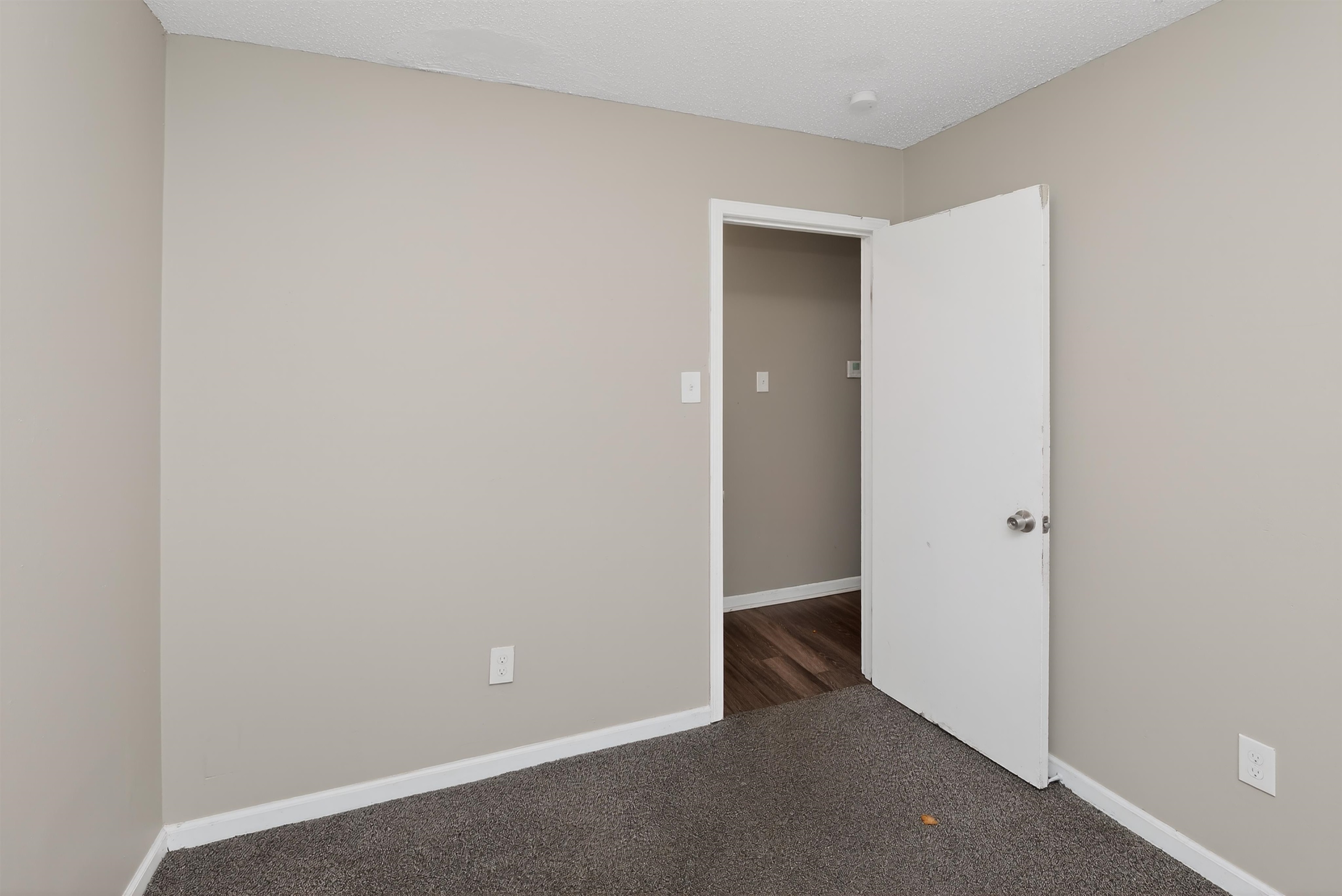 3837 Voltaire Ave Property Photo 11