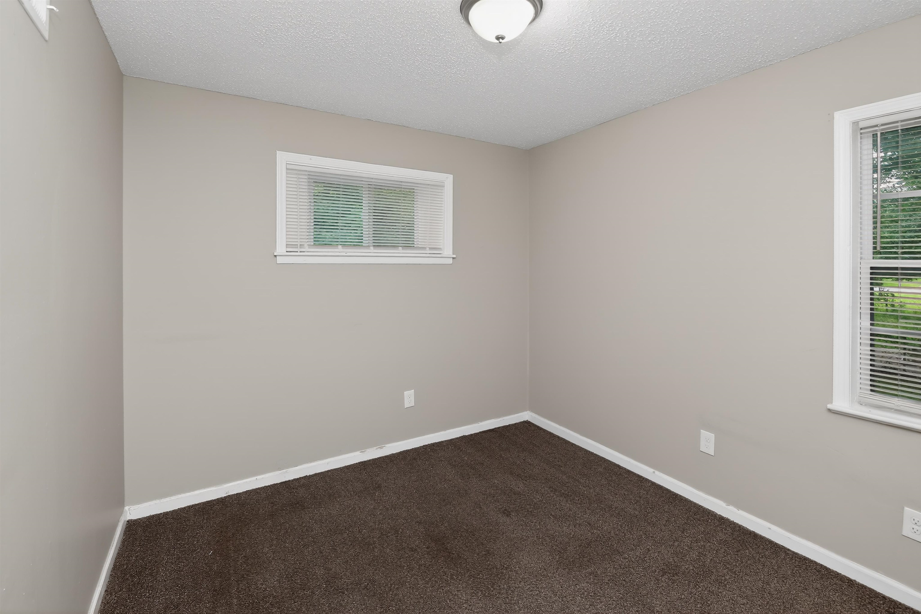 3837 Voltaire Ave Property Photo 15
