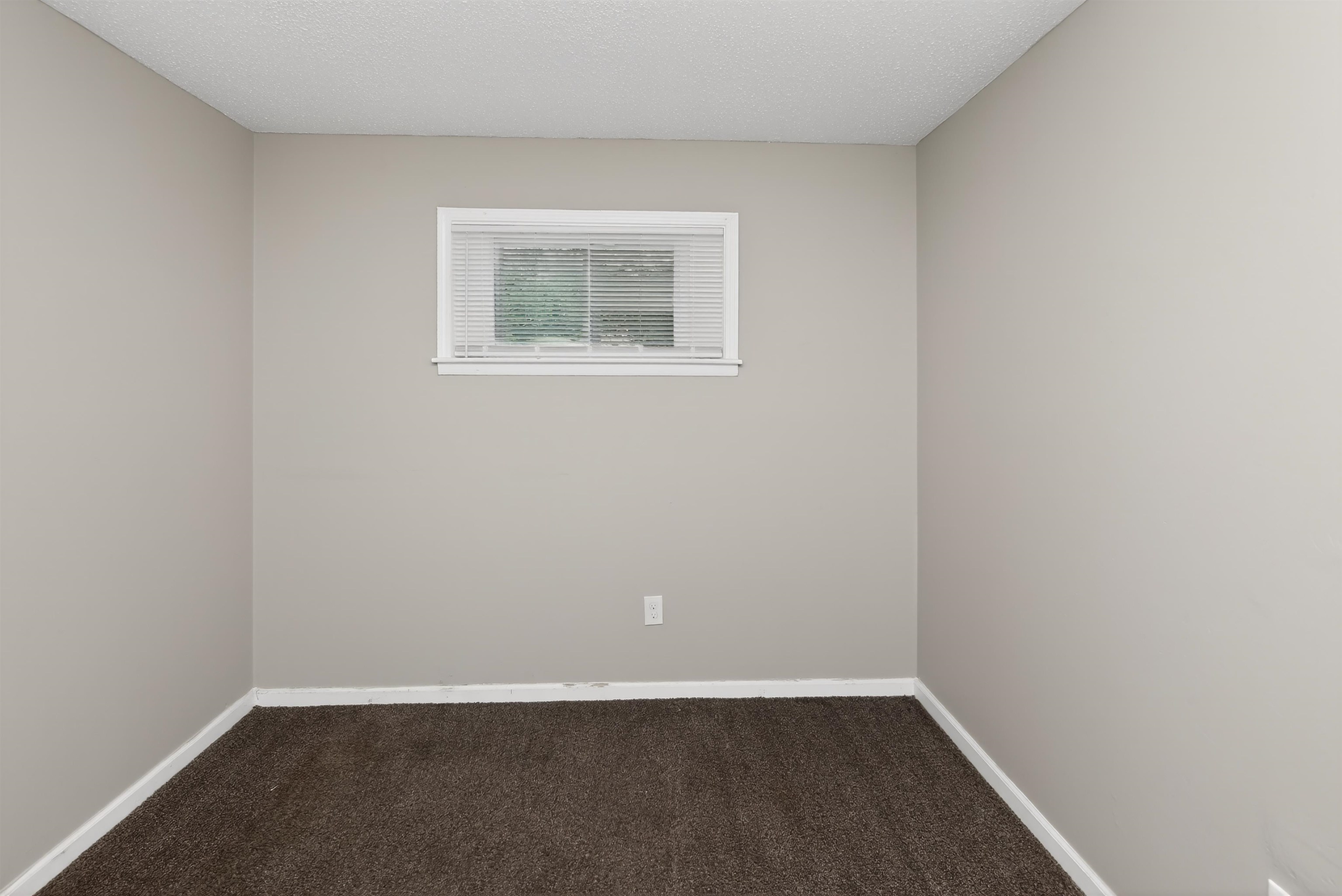 3837 Voltaire Ave Property Photo 18