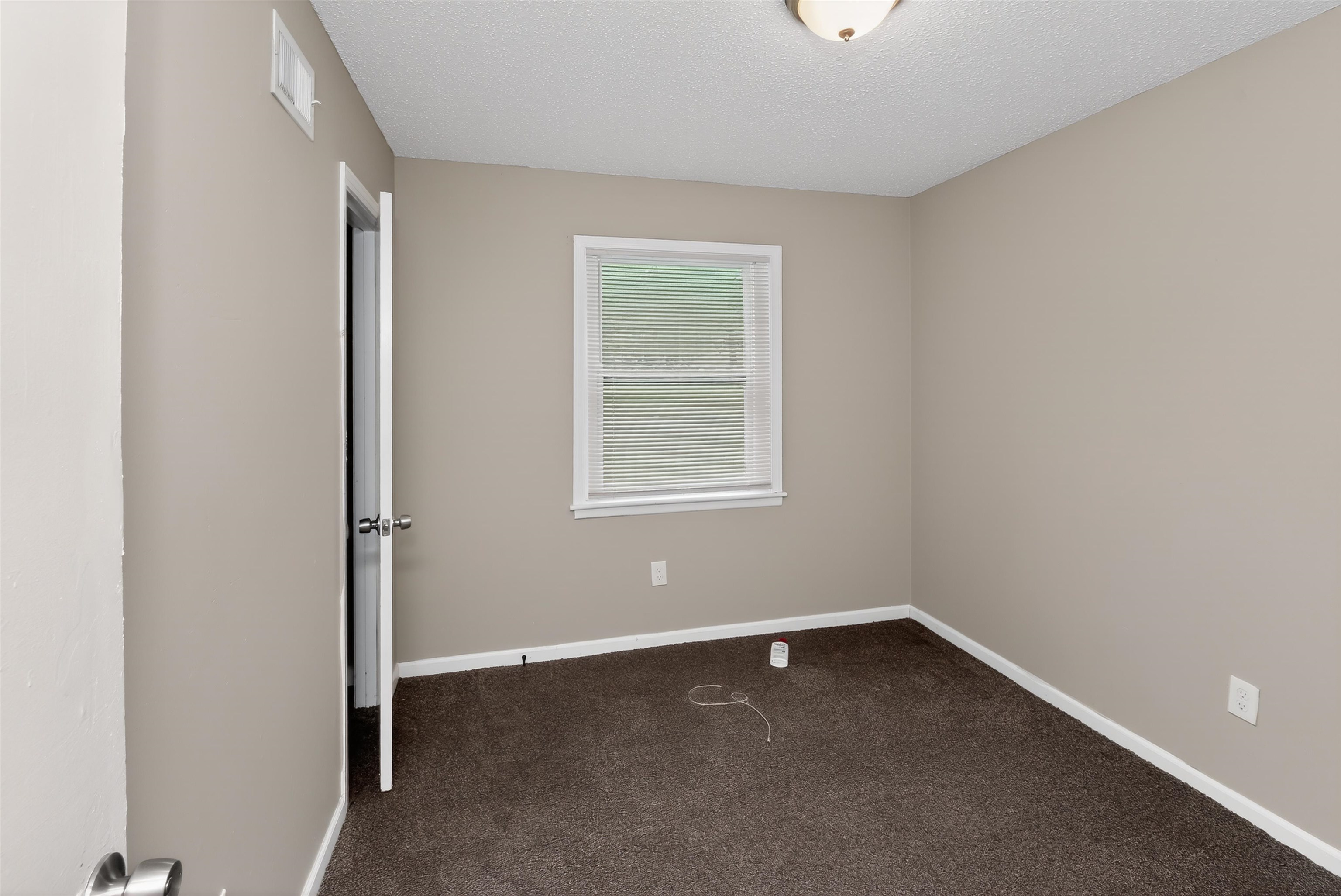 3837 Voltaire Ave Property Photo 19