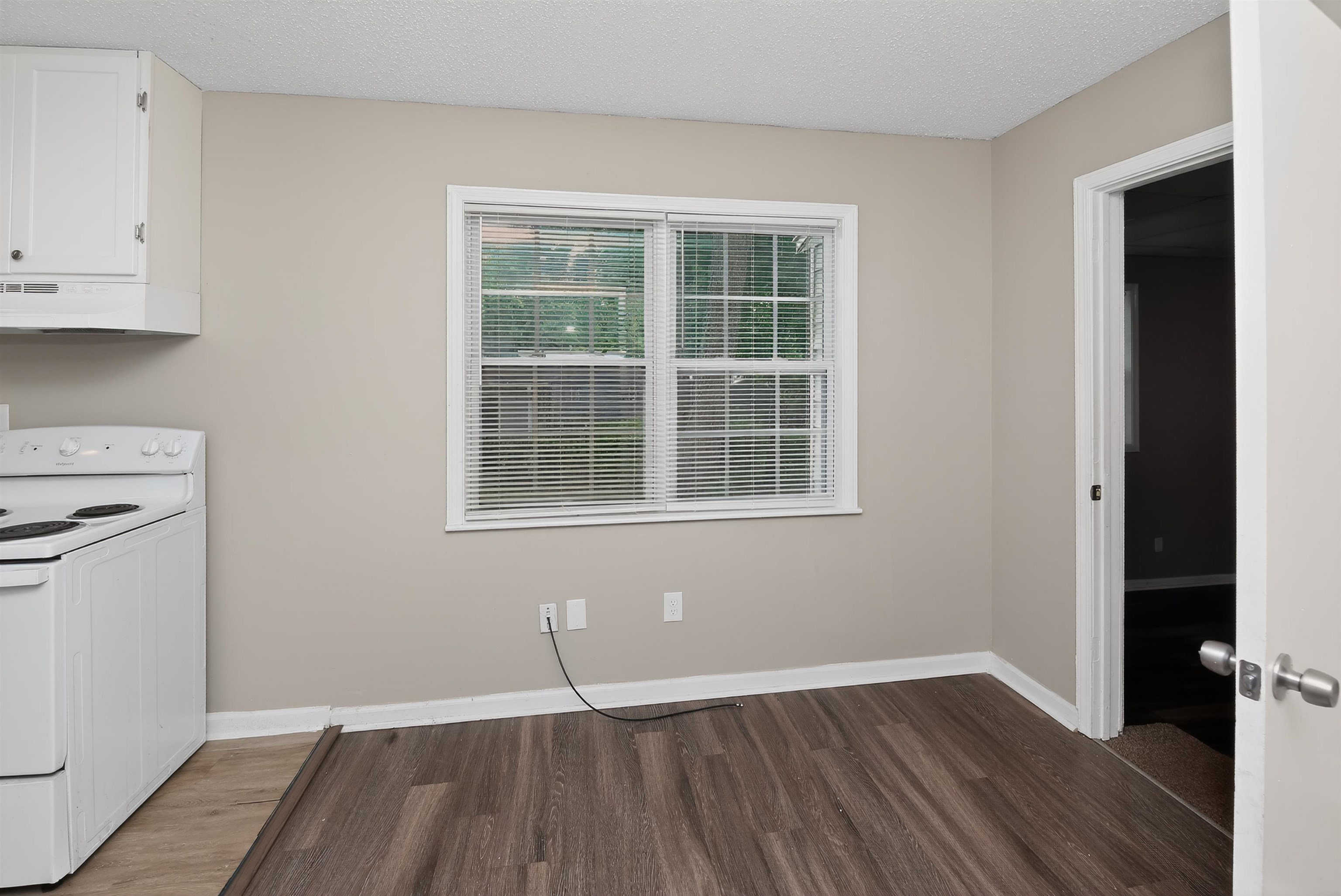 3837 Voltaire Ave Property Photo 21