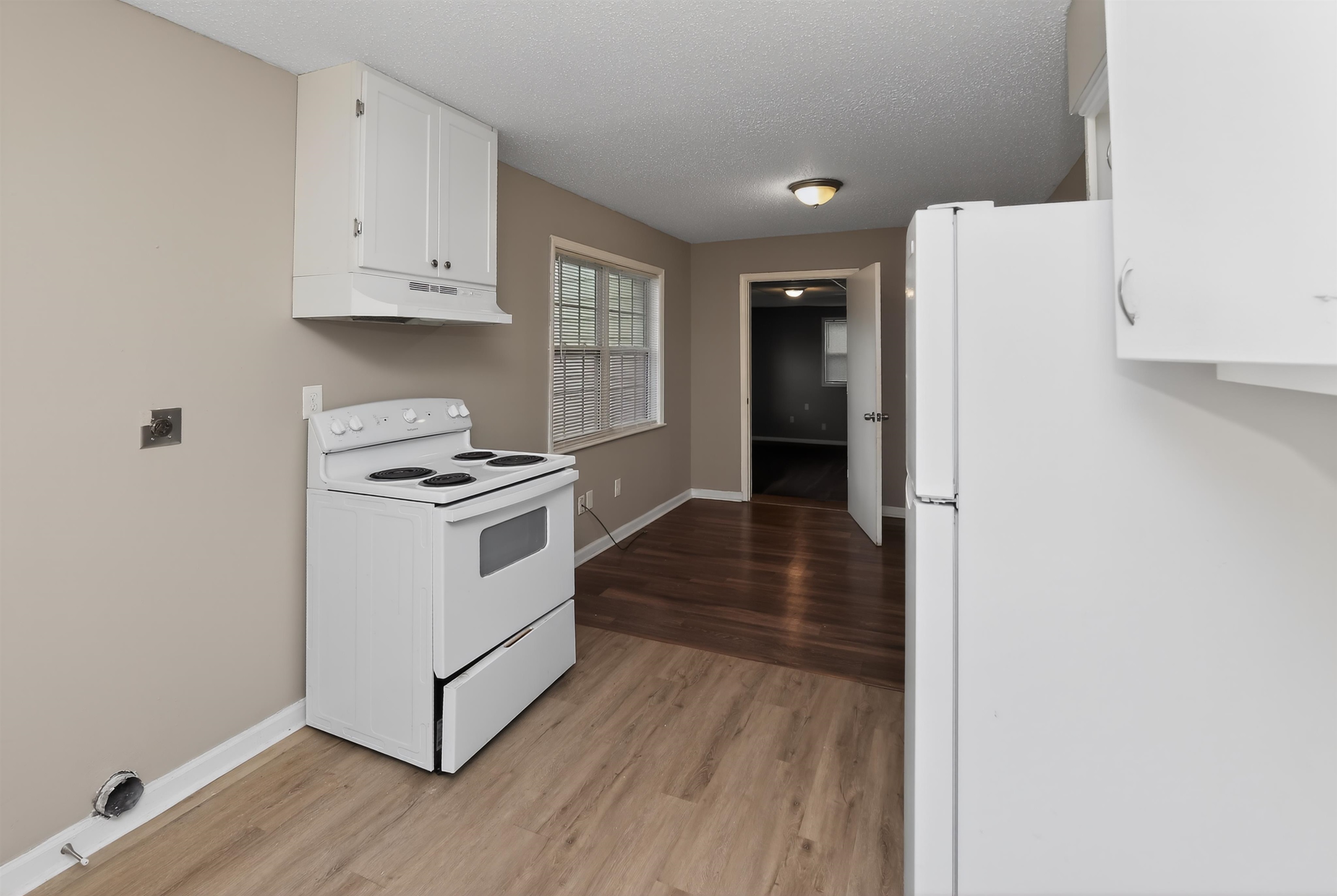 3837 Voltaire Ave Property Photo 23