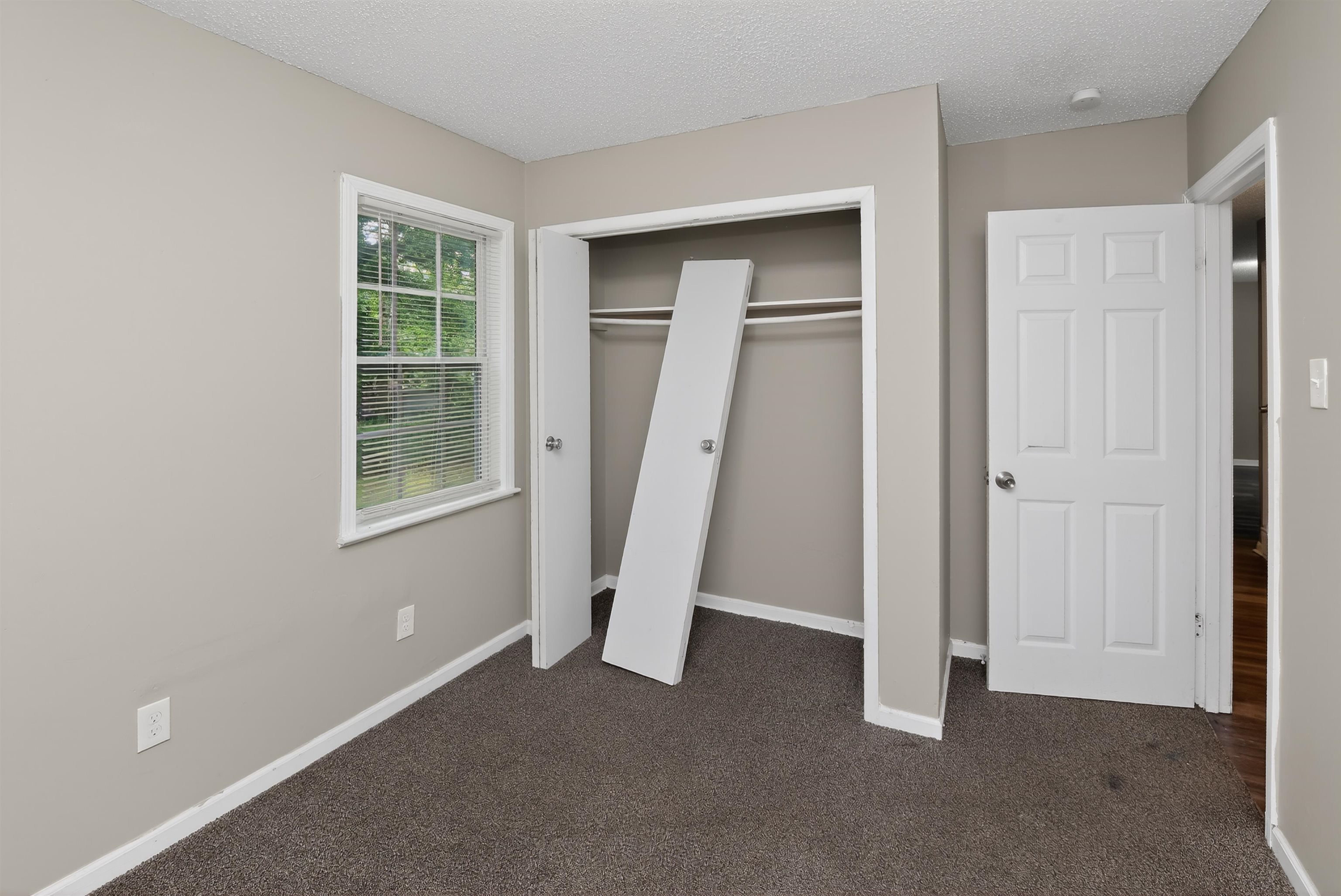 3837 Voltaire Ave Property Photo 25
