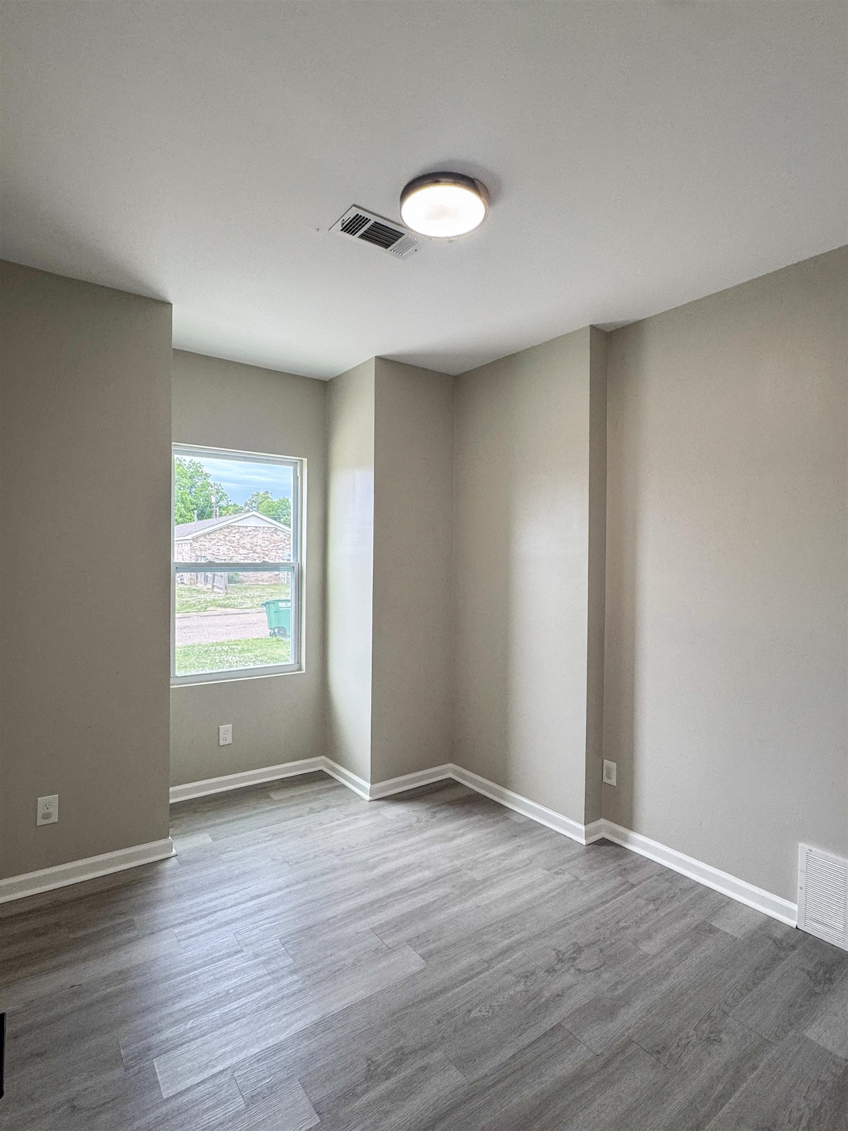 56 Brookside Ave Property Photo 10