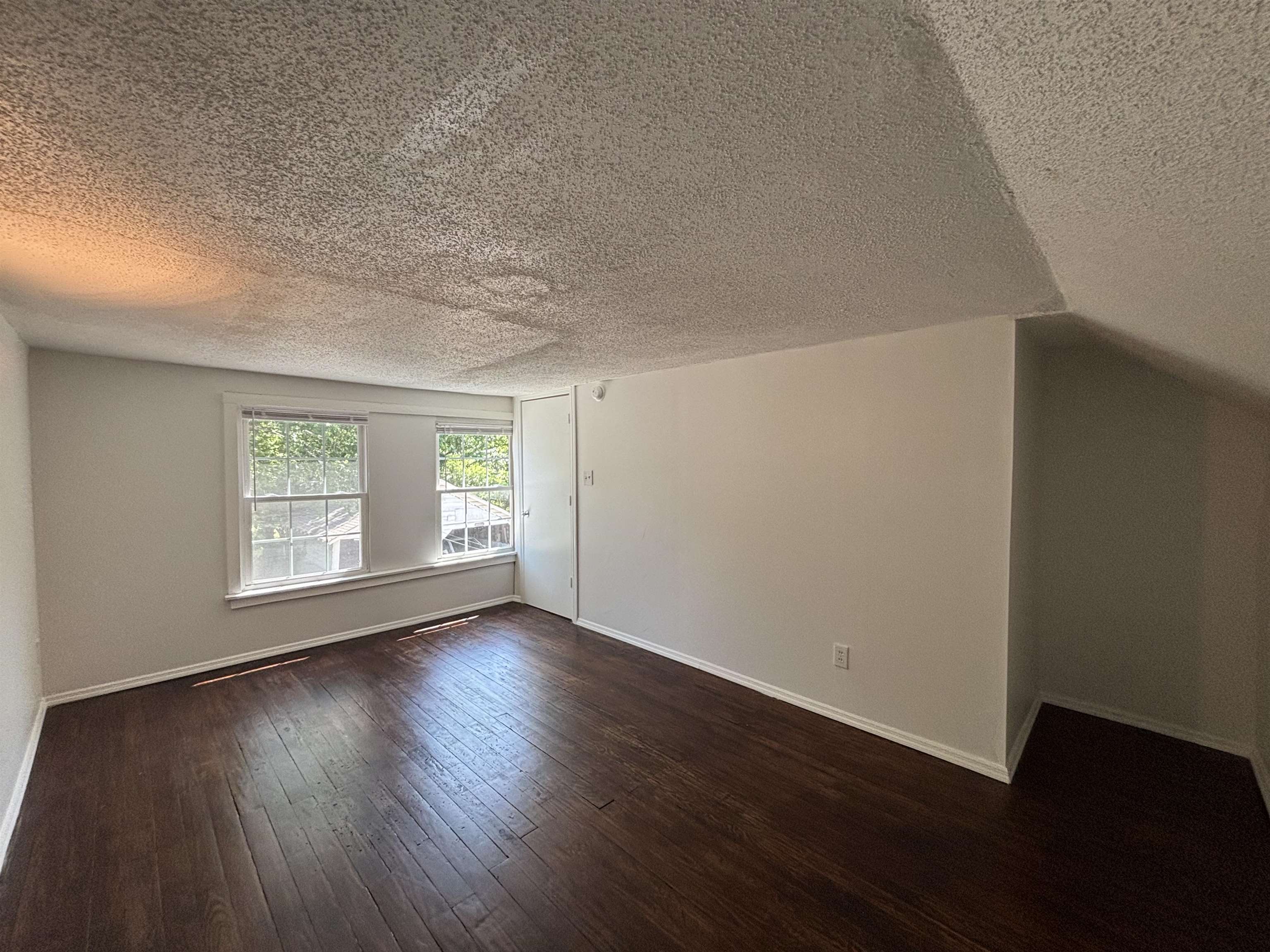378 N Highland St Property Photo 14