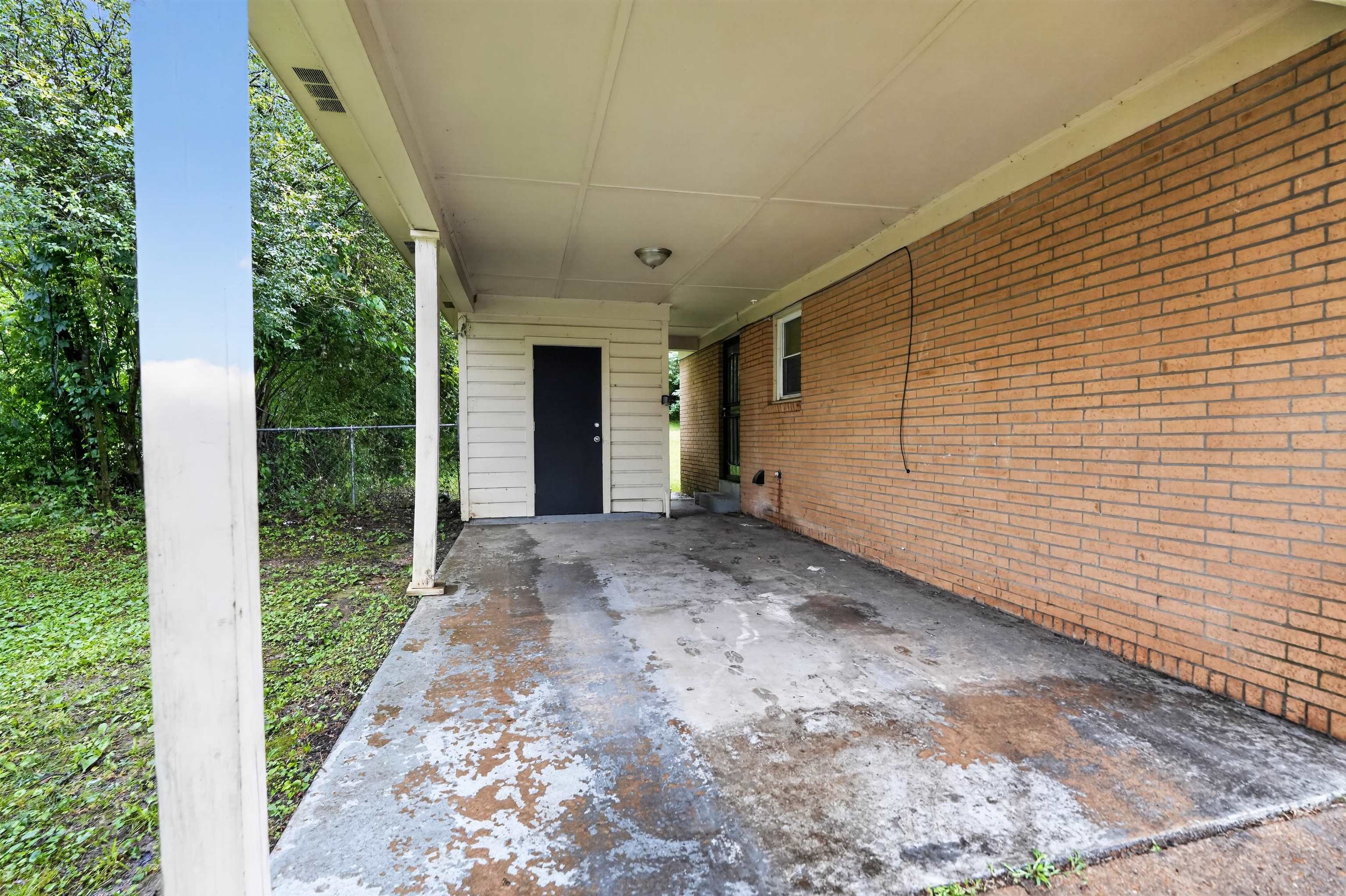2970 Manndale Dr Property Photo 7