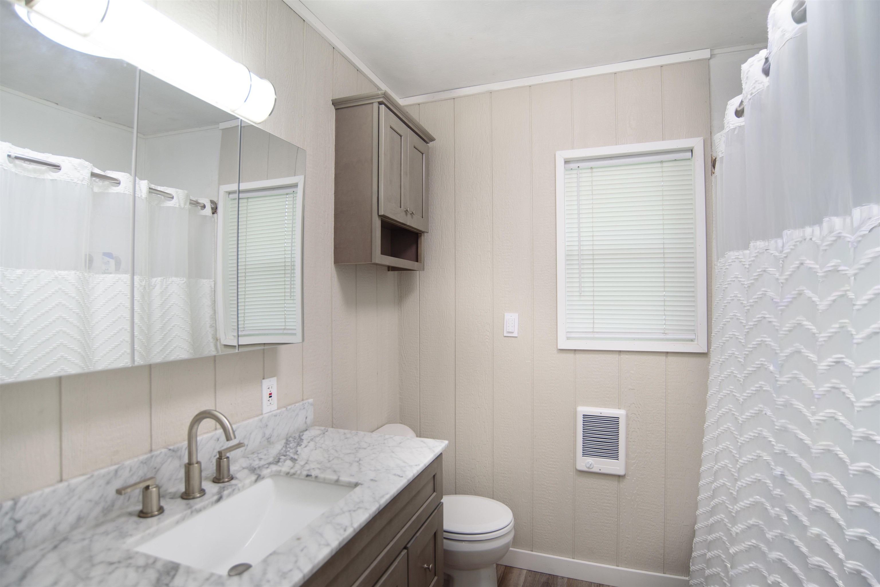 220 Third St Property Photo 6