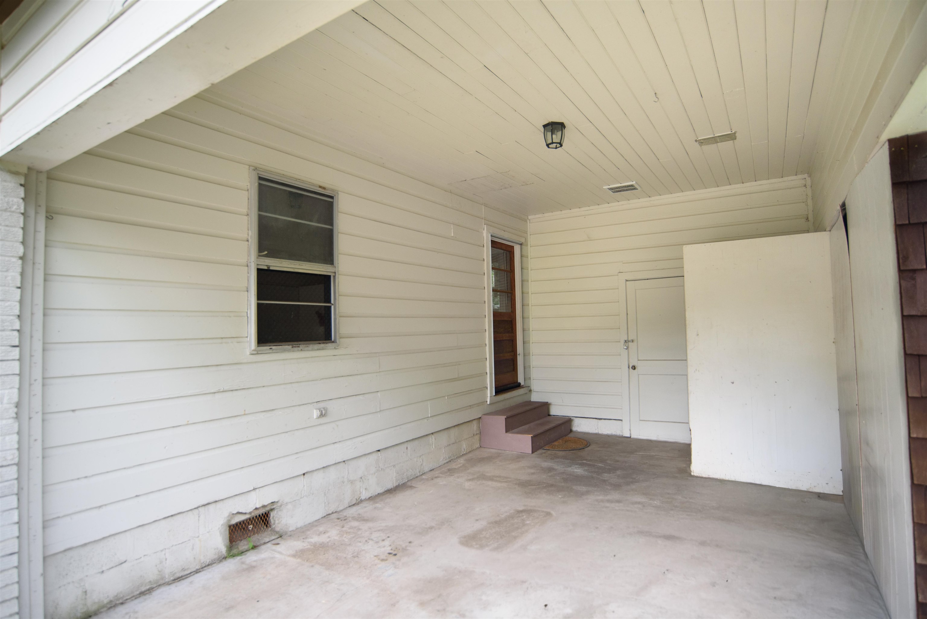 220 Third St Property Photo 10