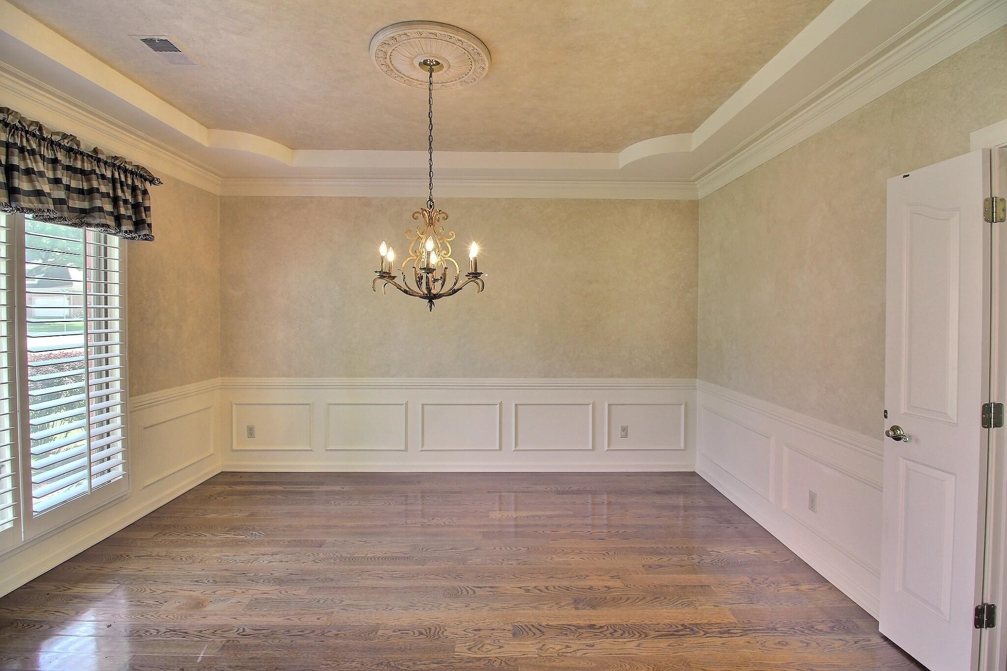10427 Shea Woods Dr Property Photo 5