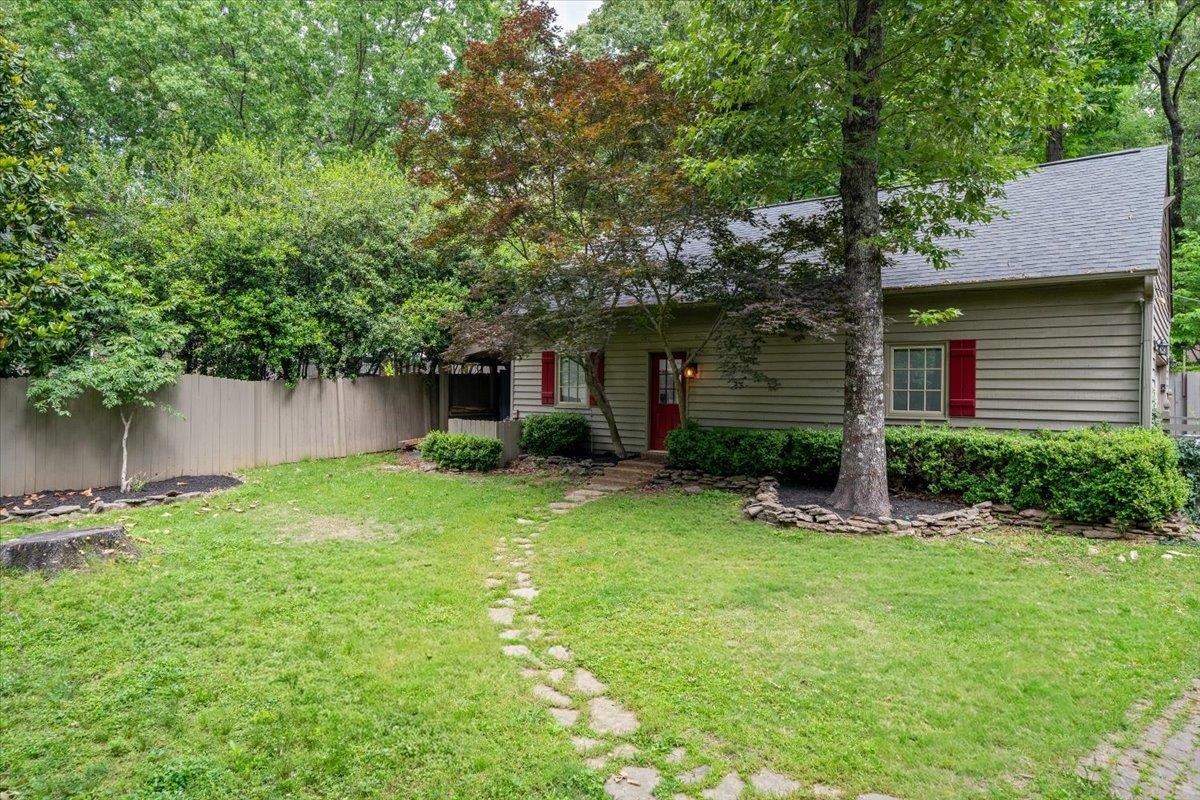 941 Eastwood Ter Property Photo 34