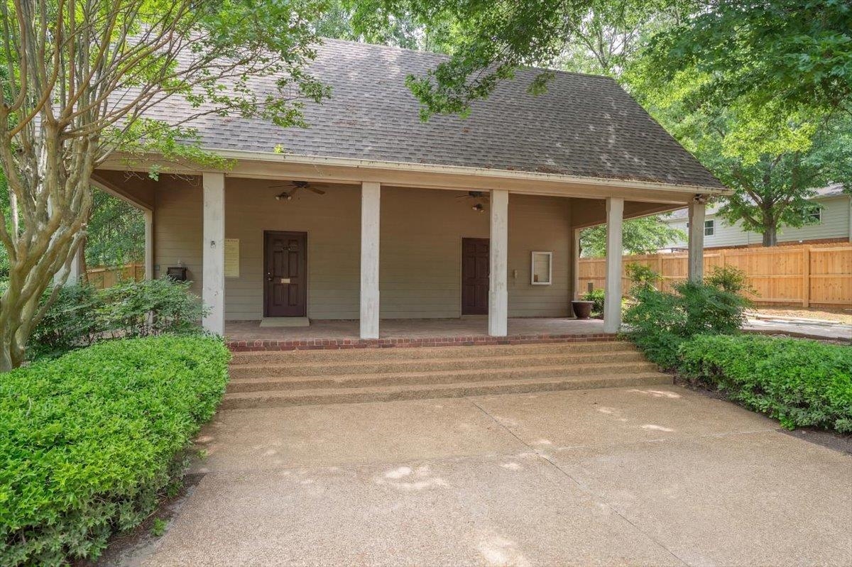 941 Eastwood Ter Property Photo 39