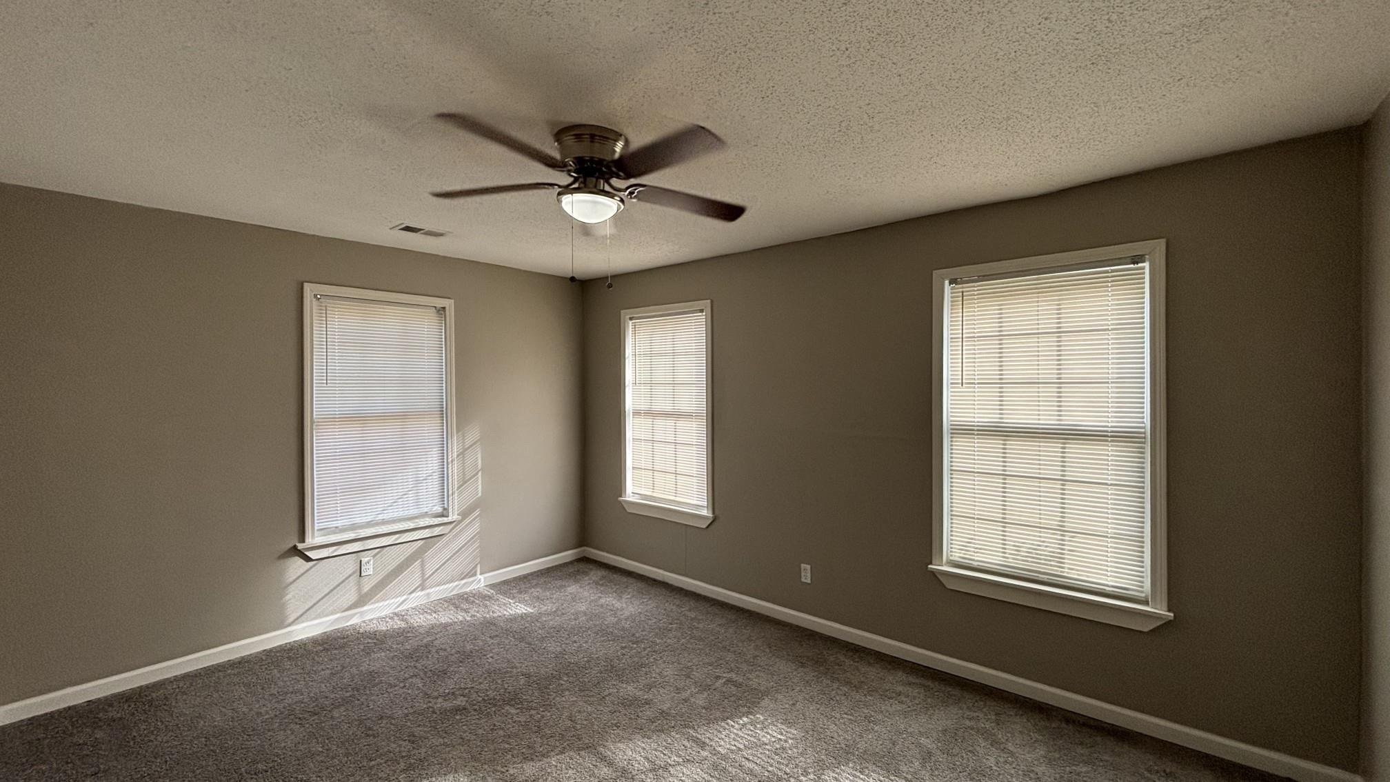 1272 Semmes St Property Photo 5