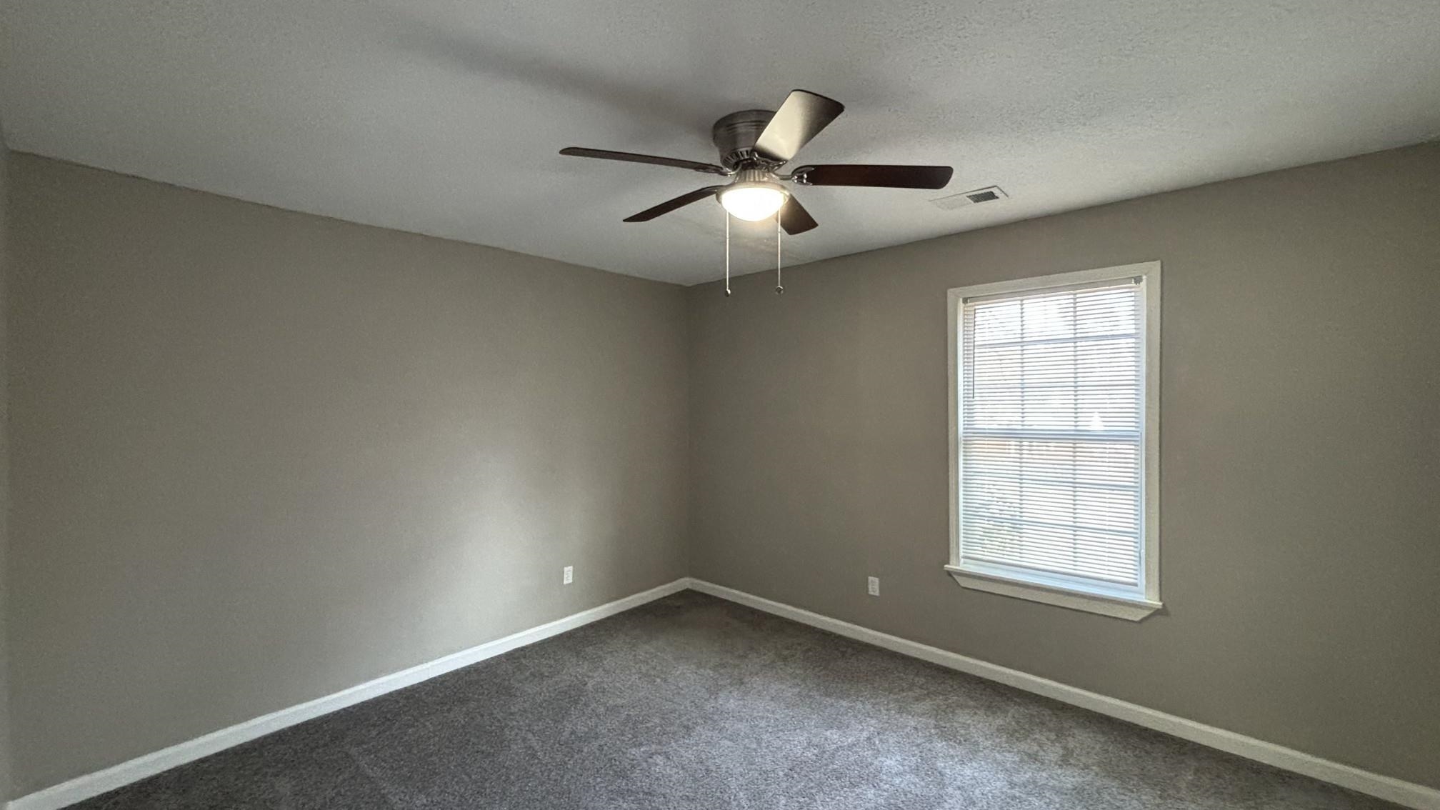 1272 Semmes St Property Photo 12