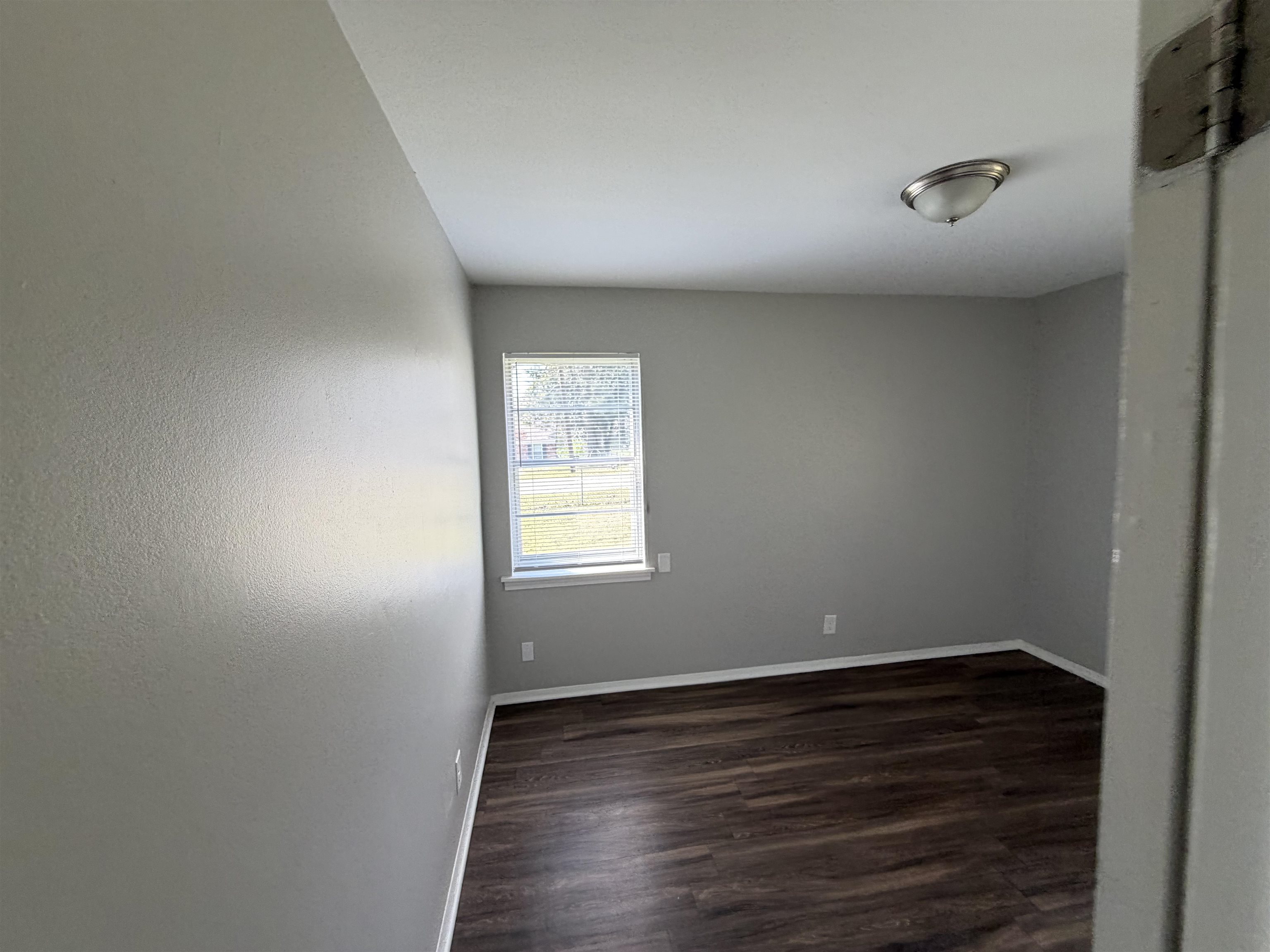 3965 Hedgerow Dr Property Photo 7