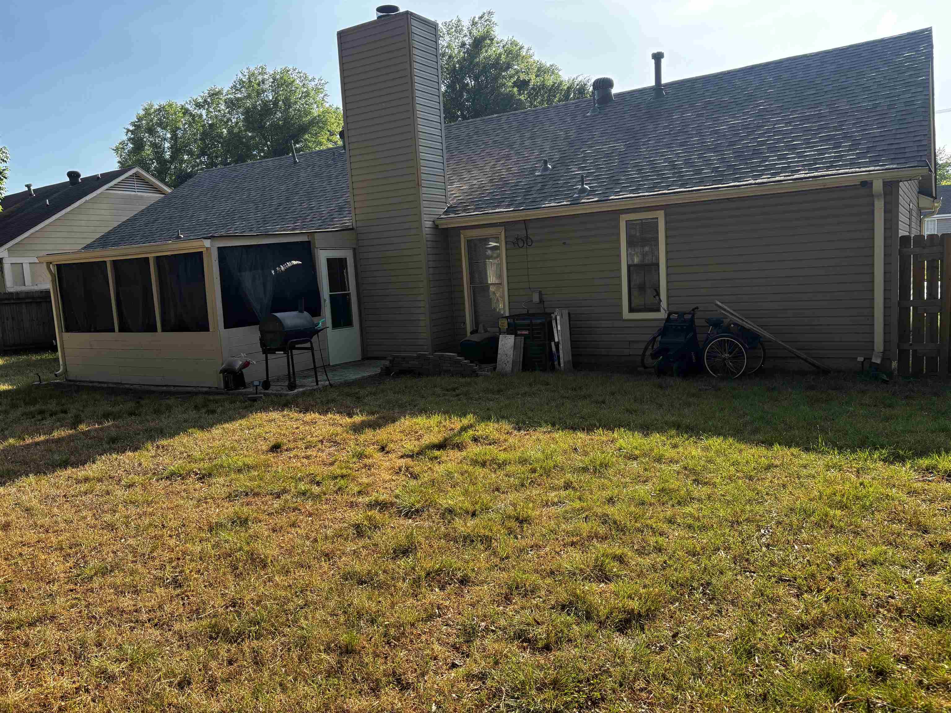 3080 Ridgeway Rd Property Photo 2