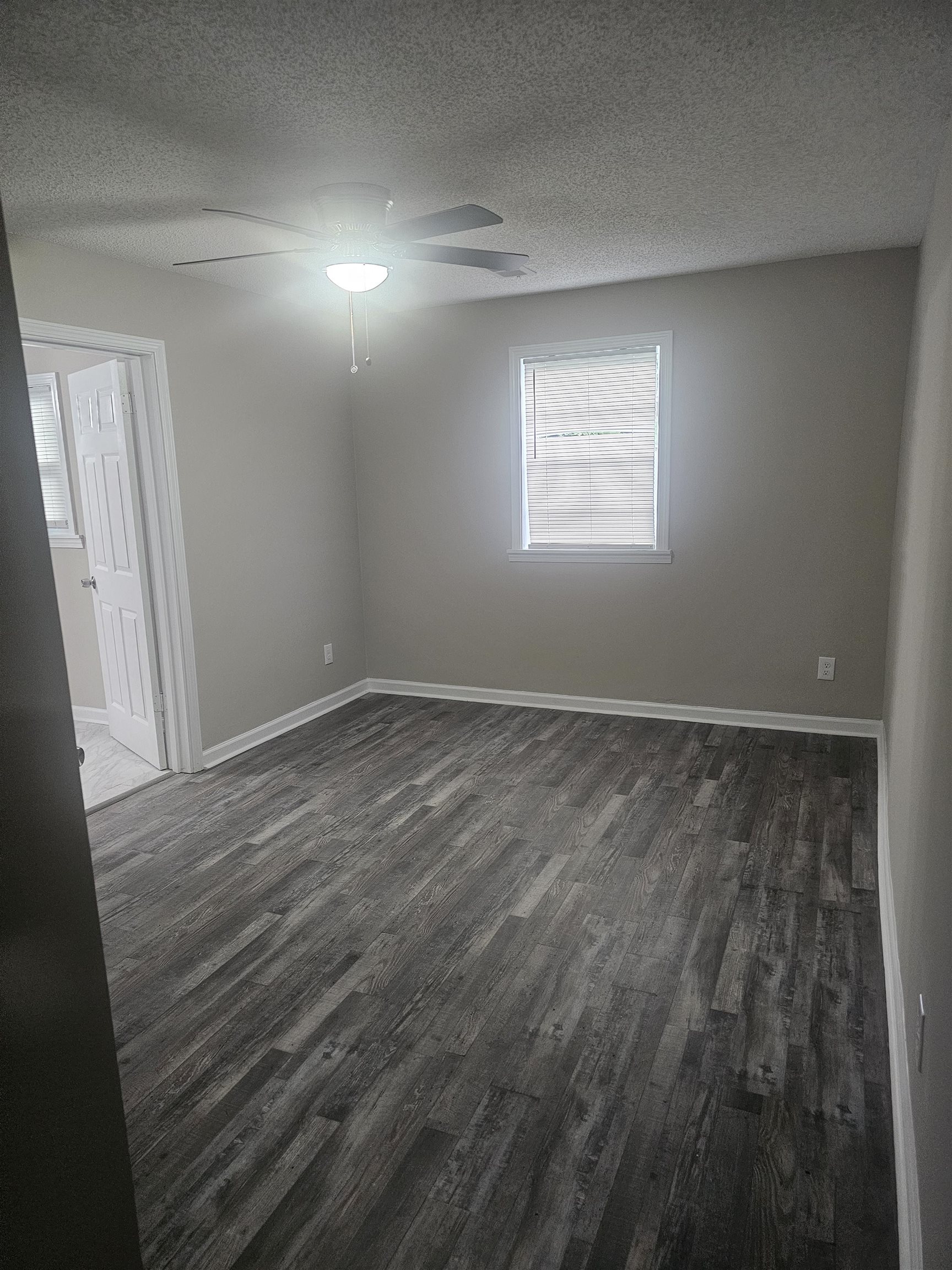 667 Marsh Ave Property Photo 13